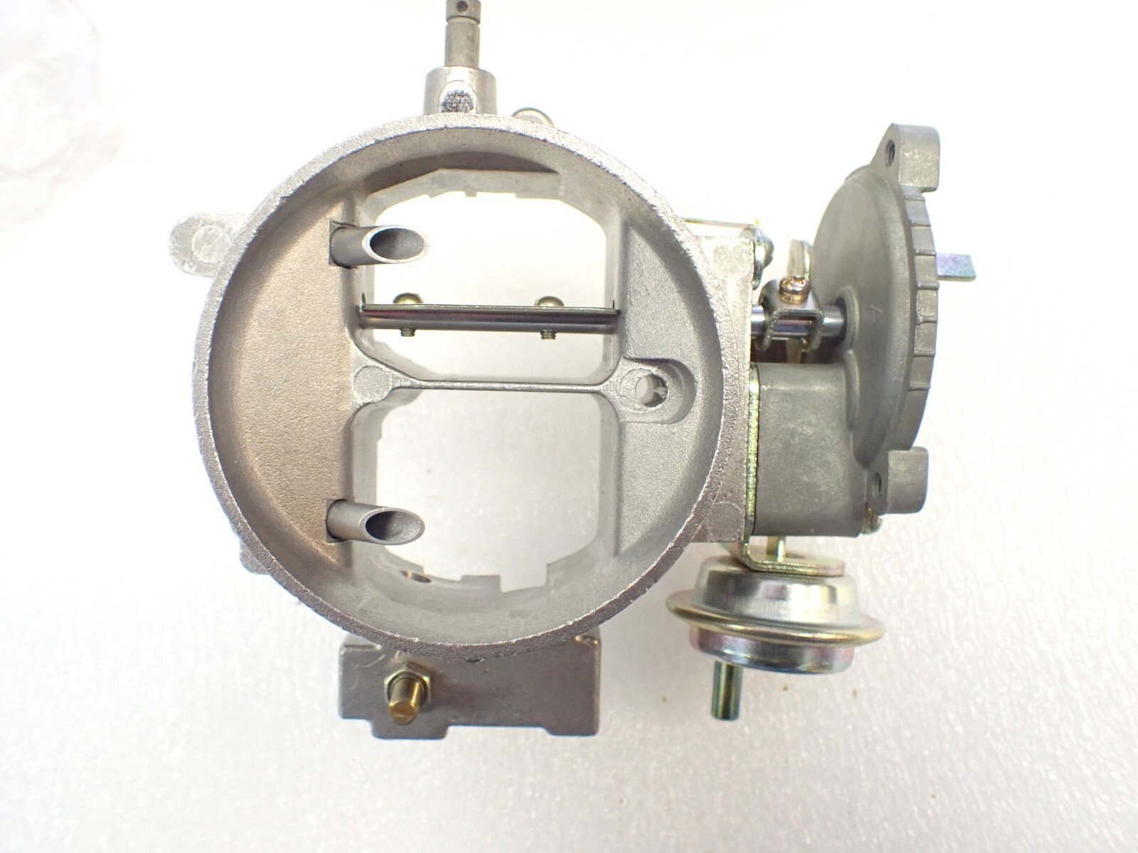 NOS 1968 - 1973 Datsun Bluebird 510 Carburetor Chamber # 16011-U2001 NOS NOS 1968 - 1973 Datsun Bluebird 510 Carburetor Chamber # 16011-U2001 NOS