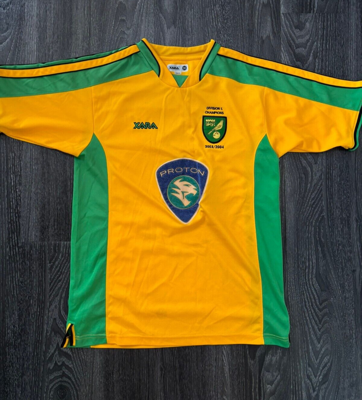 Original Authentic Xara 2003/2004 Home Shirt THOMAS 11 - S Original Authentic Xara 2003/2004 Home Shirt THOMAS 11 - S