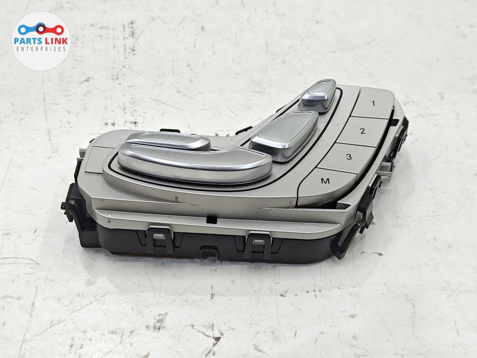 2021-2024 MERCEDES-BENZ AMG GT53 FRONT RIGHT SIDE SEAT ADJUST CONTROL SWITCH OEM