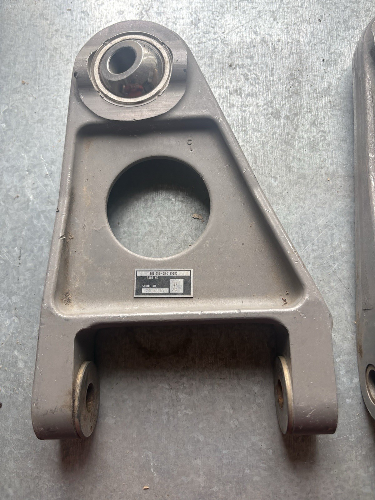 Part Number 209-010-408-7. Swash Plate Link Assembly. Bell Helicopter Part Number 209-010-408-7. Swash Plate Link Assembly. Bell Helicopter
