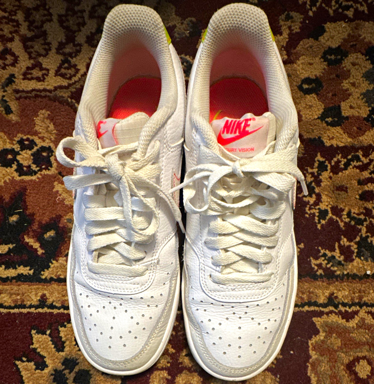 Nike Court Vision Men\'s Low Top Leather Lace-Up Sneakers White/Pink