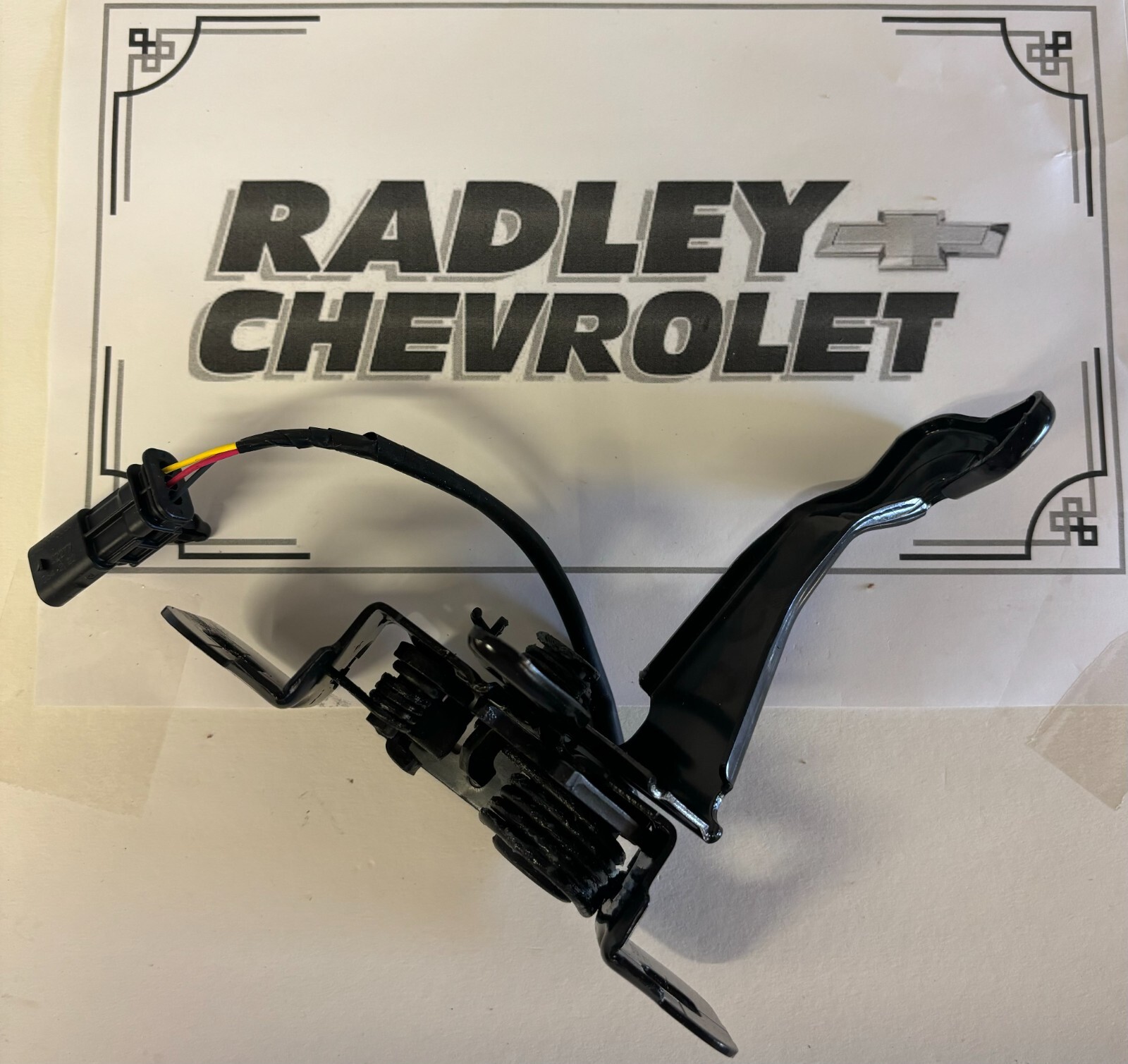NEW GM OEM 19-21 COLORADO HOOD COMPONENTS- LATCH- GENERAL MOTORS GMC 84690970