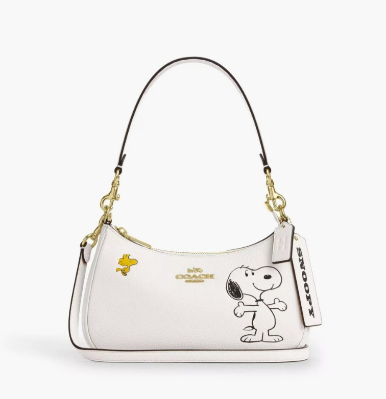 COACH x PEANUTS Teri Shoulder Bag Snoopy Chalk Multi CBJ76 Outlet COACH x PEANUTS Teri Shoulder Bag Snoopy Chalk Multi CBJ76 Outlet