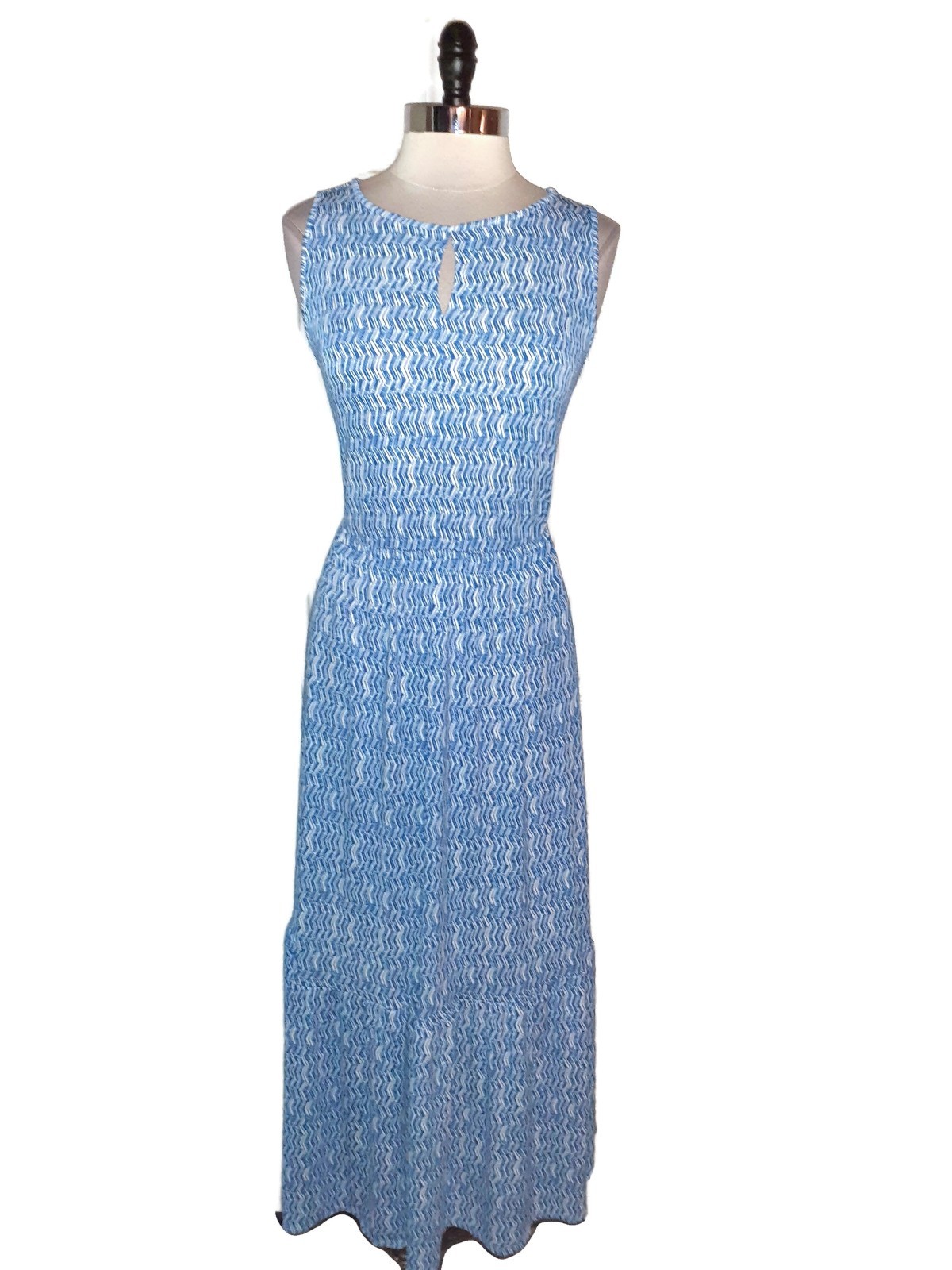 NEW CHICO\'S Size 2 12 14 L Maxi Dress Blue White Sleeveless Stretch Knit NEW CHICO\'S Size 2 12 14 L Maxi Dress Blue White Sleeveless Stretch Knit