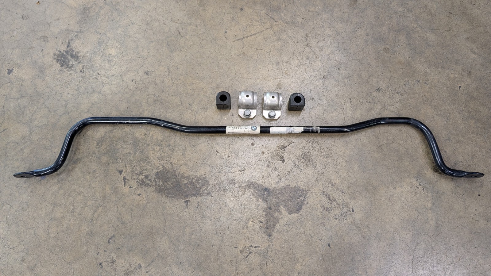 00-03 Genuine BMW E39 M5 16.5mm Factory Rear Sway Bar w/ Bushings and Brackets 00-03 Genuine BMW E39 M5 16.5mm Factory Rear Sway Bar w/ Bushings and Brackets
