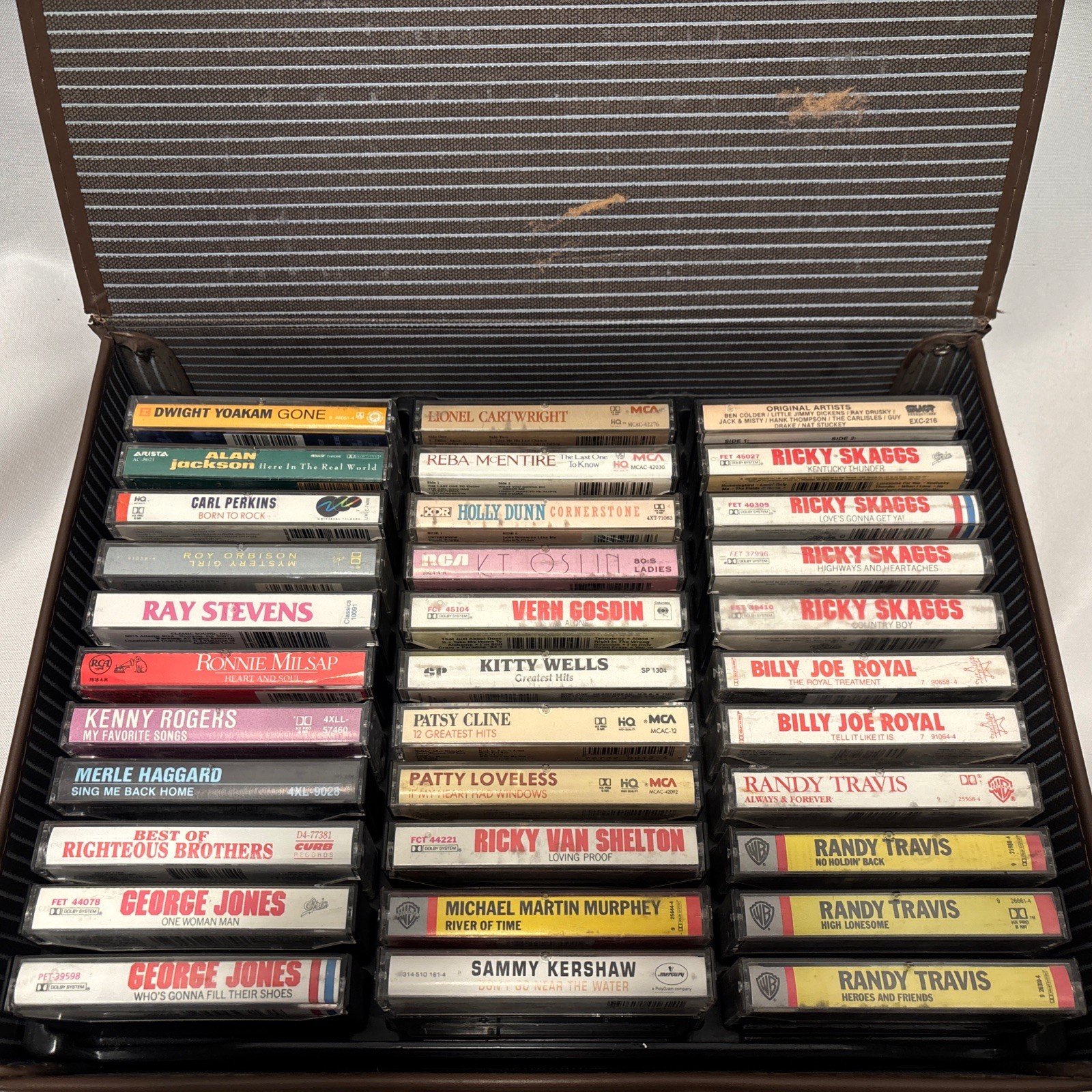 Vintage Country Cassette Tape Lot 33 In Case Randy Travis Skaggs G Jones Tested