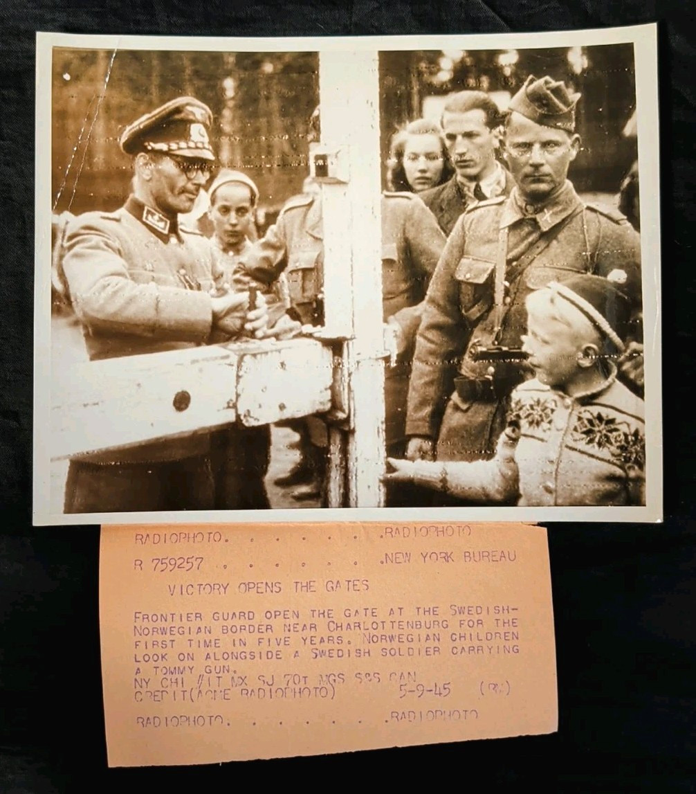 Vintage 1945 WWII Swedish Norwegian Border Victory Opens Gate Acme Press Photo