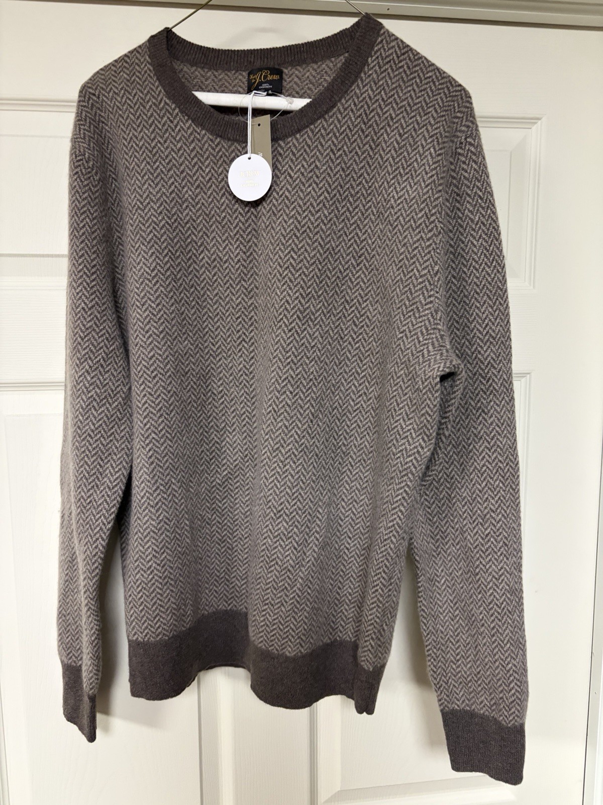 NWT J Crew Cashmere herringbone jacquard crewneck sweater Large Brown NWT J Crew Cashmere herringbone jacquard crewneck sweater Large Brown