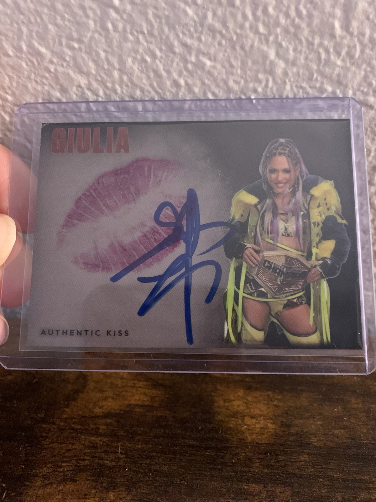 WWE NXT Giulia SIGNED Kiss Card AUTOGRAPHED Beautiful Madness Japan Stardom