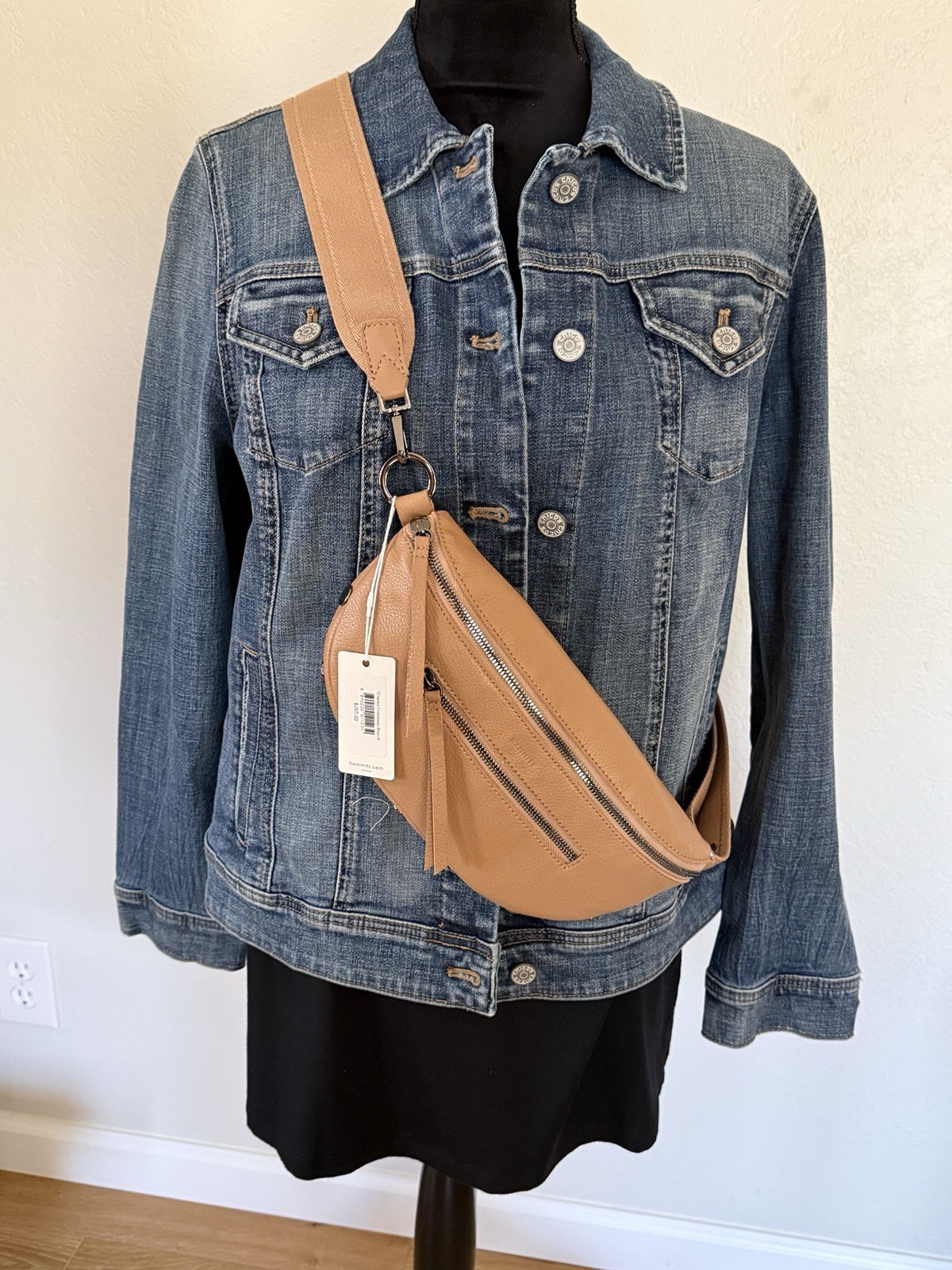 NWT Hammitt Charles Crossbody Medium “Biscotti“ NWT Hammitt Charles Crossbody Medium “Biscotti“