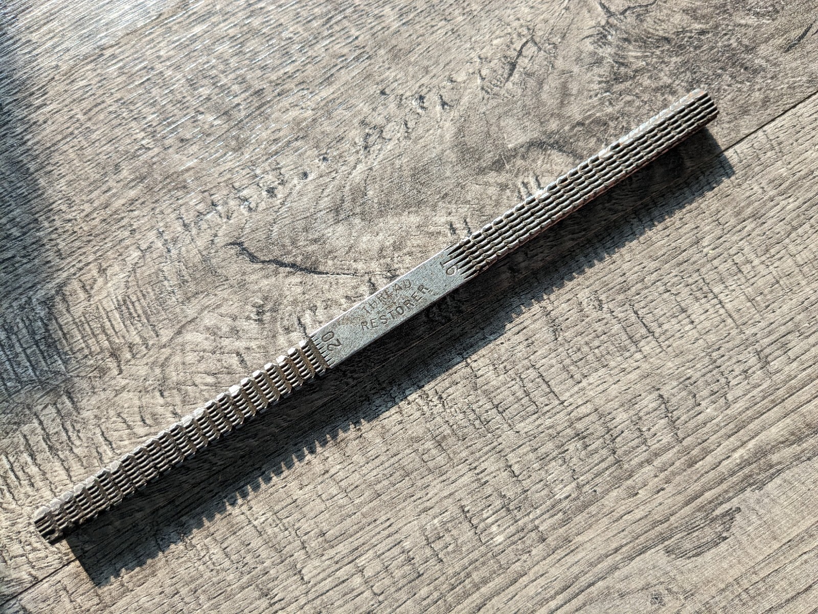 Vintage Thread Restorer Tool 10/28 by SHUR KUT FILE, CO of Chicago, ILL Vintage Thread Restorer Tool 10/28 by SHUR KUT FILE, CO of Chicago, ILL