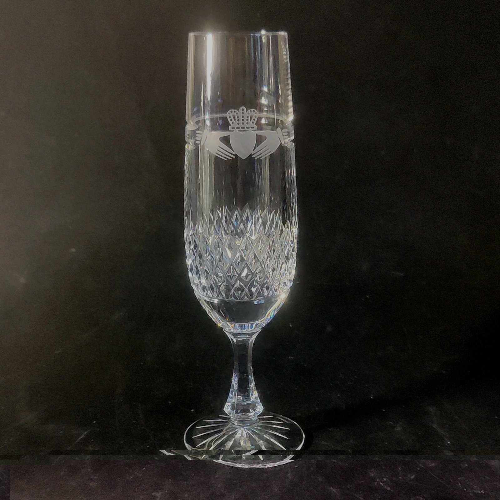 GALWAY OLD CLADDAGH CHAMPAGNE FLUTE, Etched & Cut Lead Crystal, 8\