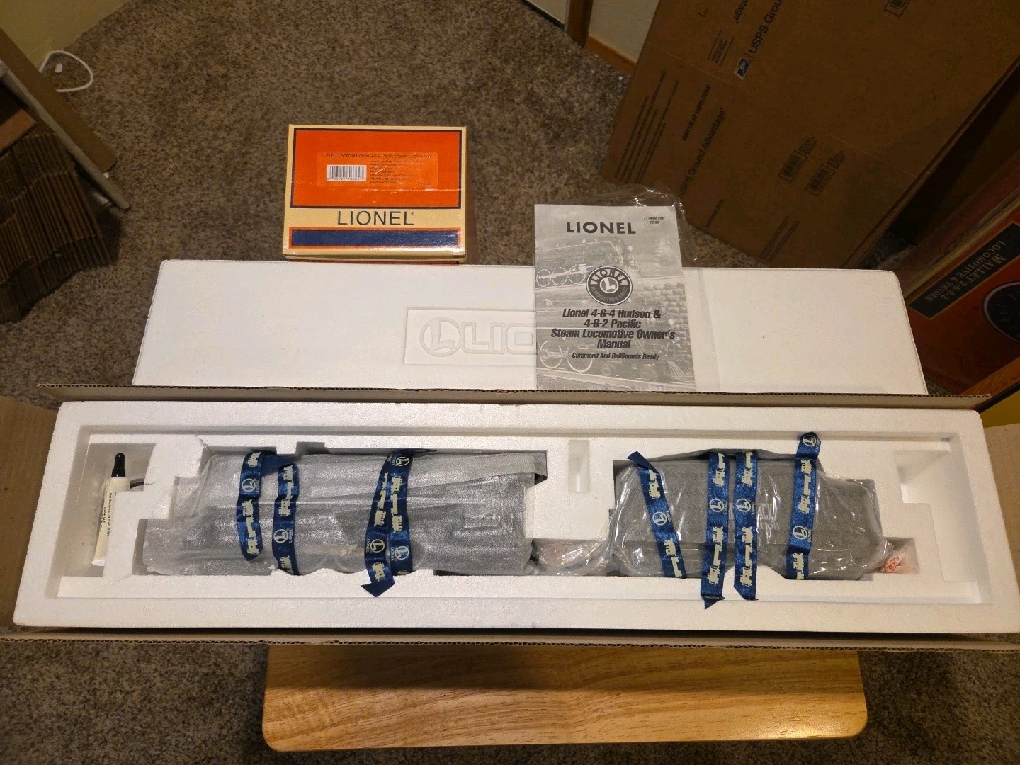 Lionel L.R.R.C. Pacific Steam 6 - 18684 4 6 2 TRAIN LOCOMOTIVE Tender Lionel L.R.R.C. Pacific Steam 6 - 18684 4 6 2 TRAIN LOCOMOTIVE Tender