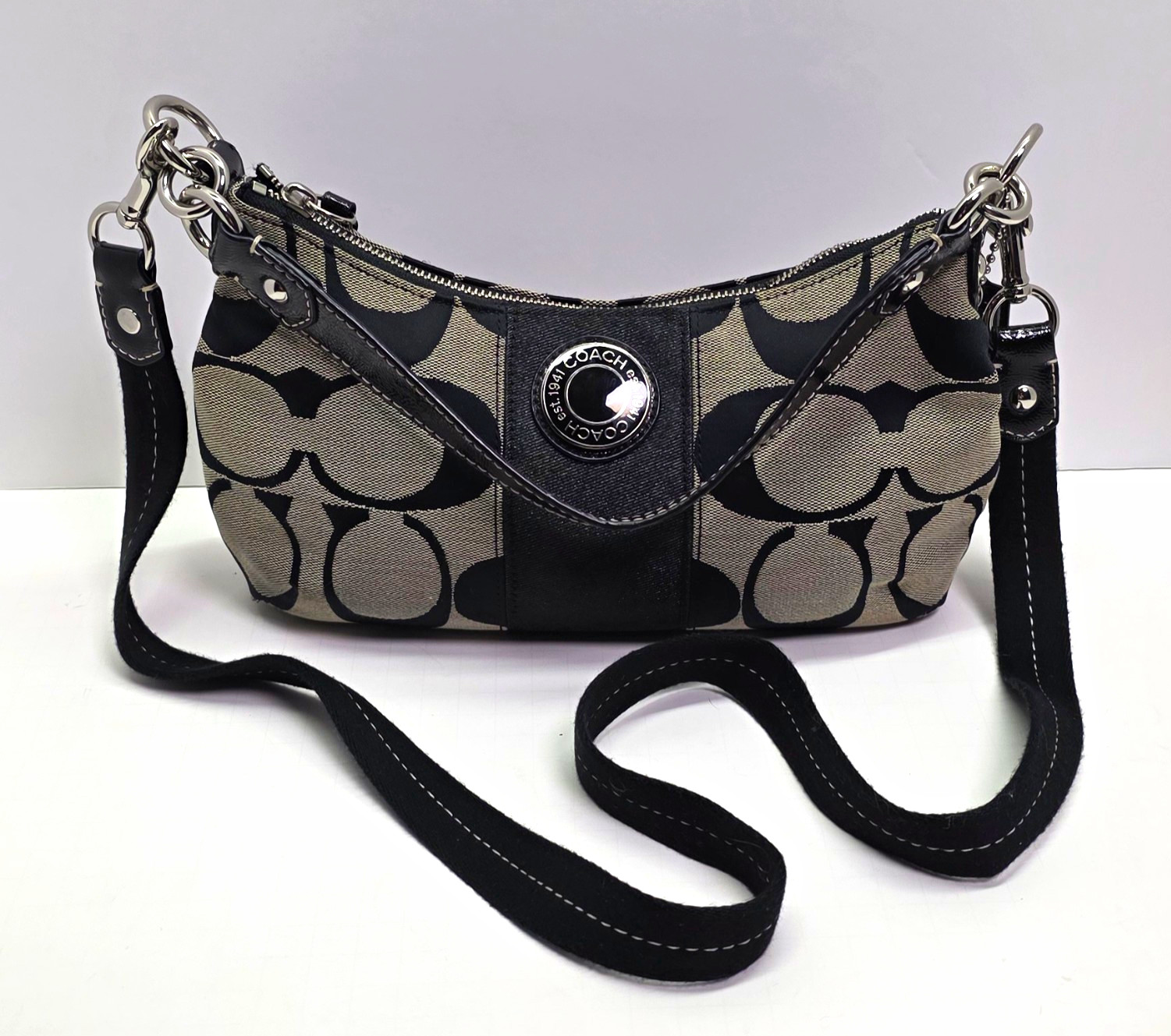 COACH #F19218 Signature Stripe Demi Crossbody Serial No#E1295 May of 2012 (READ)