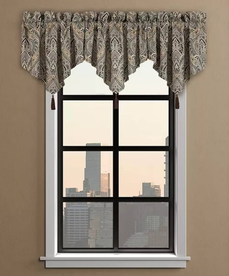 Royal Court Maren Window Ascot Valance, 41\