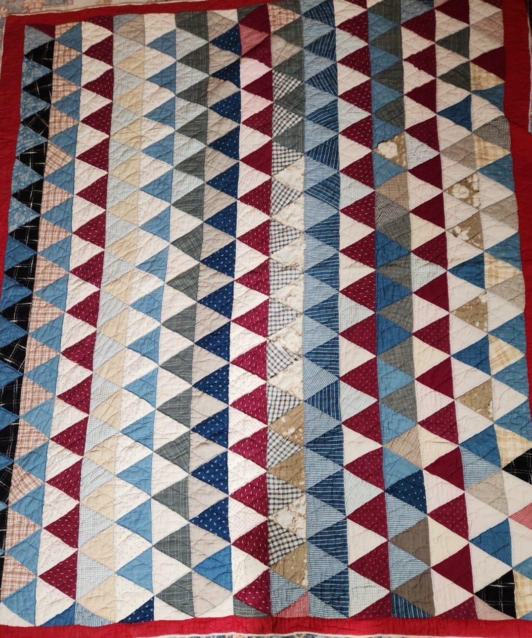 VTG HAND Stitched 1000 Pyramid PATCHWORK Cutter QUILT Cottagecore 77x 67in