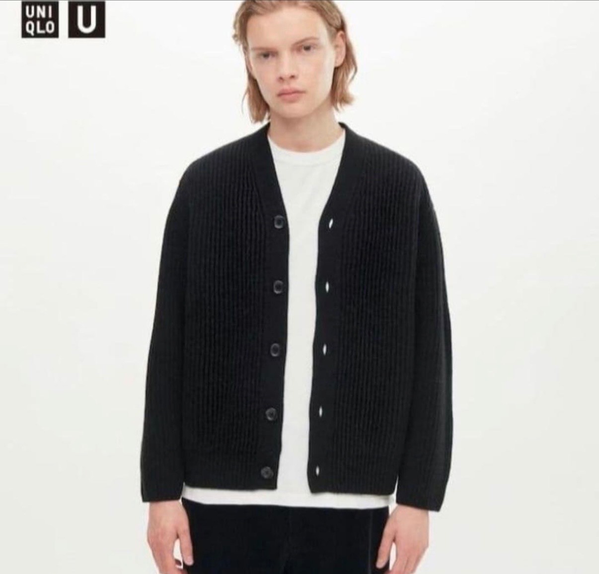 UNIQLO U Premium Lambswool Ribbed V-Neck Cardigan UNIQLO U Premium Lambswool Ribbed V-Neck Cardigan