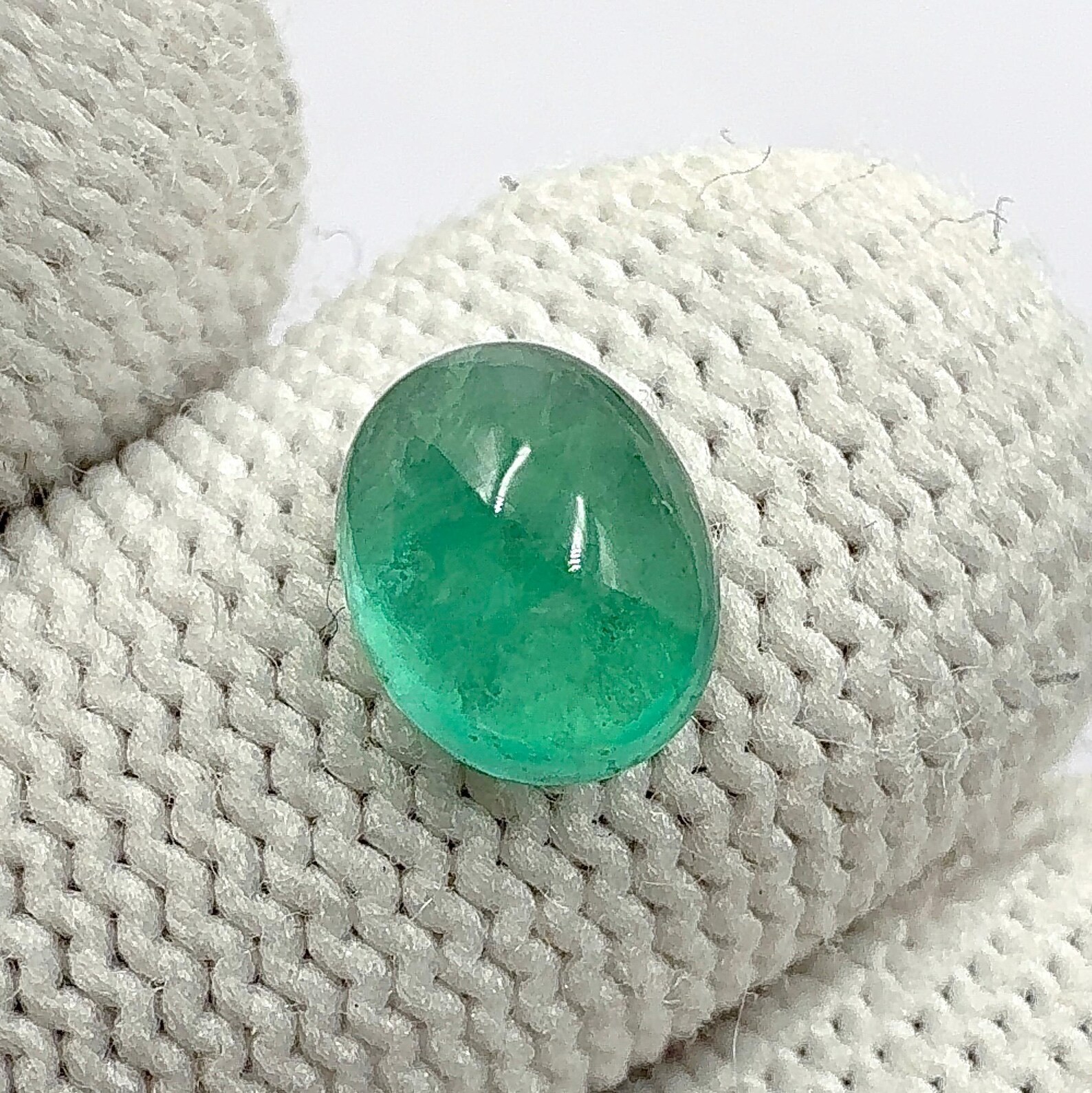 1.83 Cts Natural Zambia Emerald 9x7 MM Oval Cabochon Loose Gemstone For Jewelry