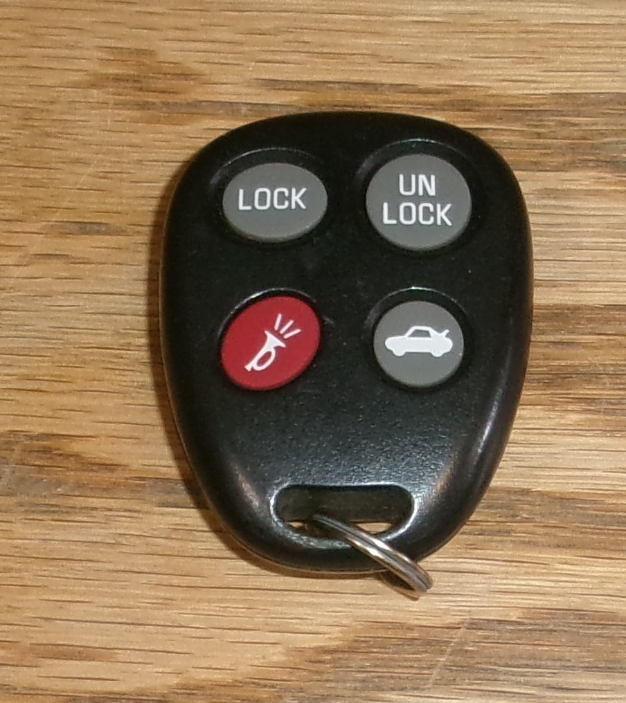 OEM 1997 1998 1999 2000 Chevrolet Corvette Remote Keyless Entry Key Fob 10432147