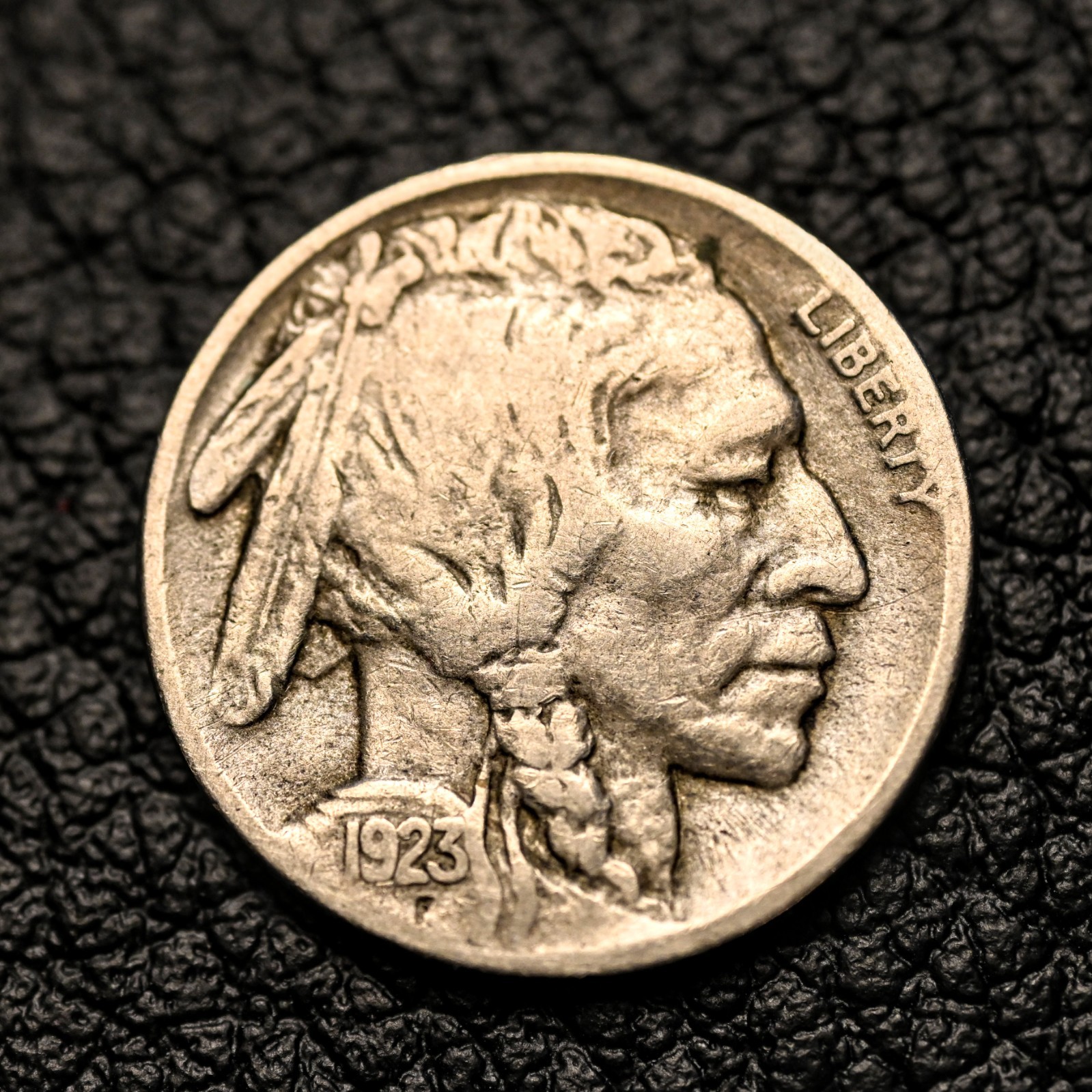 (ITM-7327) 1923-S Buffalo Nickel ~ Very Fine (VF) Cndtn ~ COMBINED SHIPPING