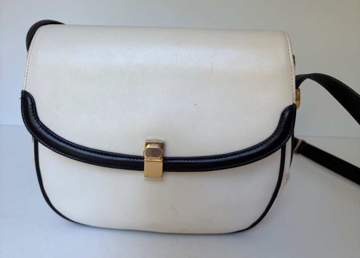 Italian Leather Devit White and Black Purse 1980\'s Vintage
