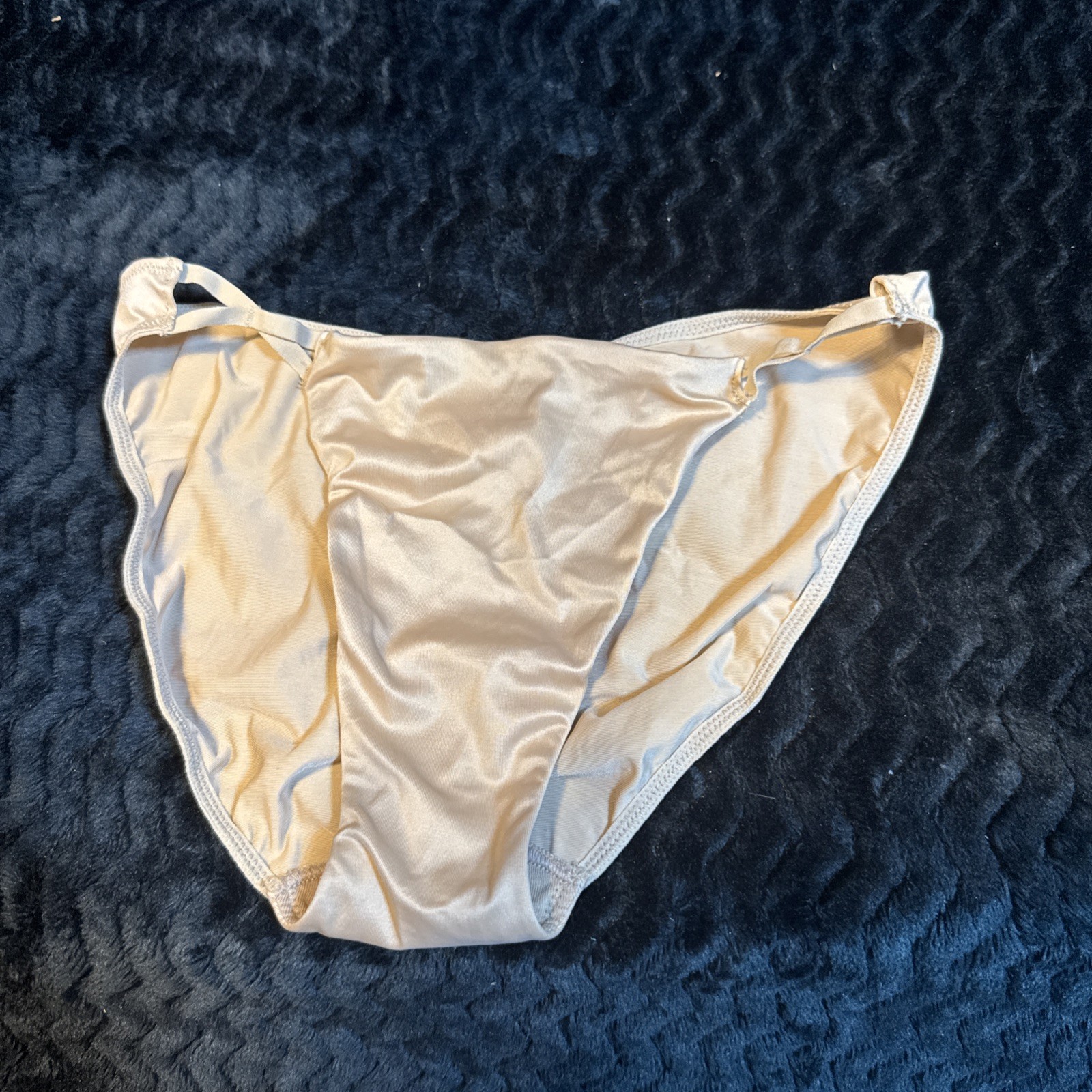 NWOT VINTAGE VICTORIAS SECRET SATIN small RUCHED STRING BIKINI DOUBLE STRING Y2K NWOT VINTAGE VICTORIAS SECRET SATIN small RUCHED STRING BIKINI DOUBLE STRING Y2K