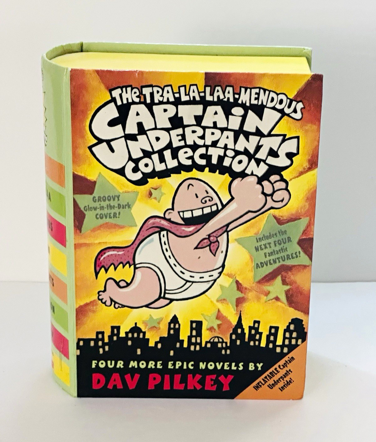 Dav Pilkey Captain Underpants Tra-La-Laa-Mendous Collection Box Set Bks 5-8 Dav Pilkey Captain Underpants Tra-La-Laa-Mendous Collection Box Set Bks 5-8