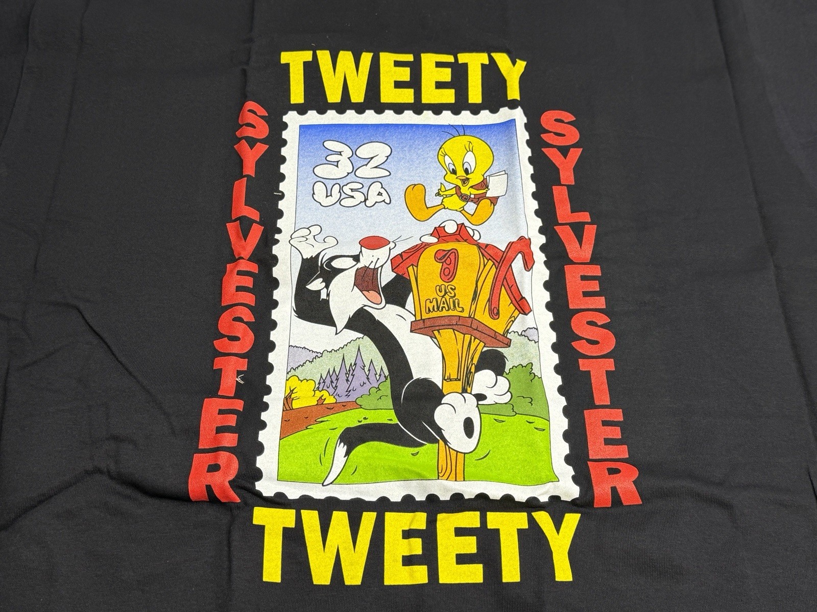 Vintage 1997 Looney Tunes Tweety Sylvester 32 Cent Stamp Tee NWT Black w/Tote