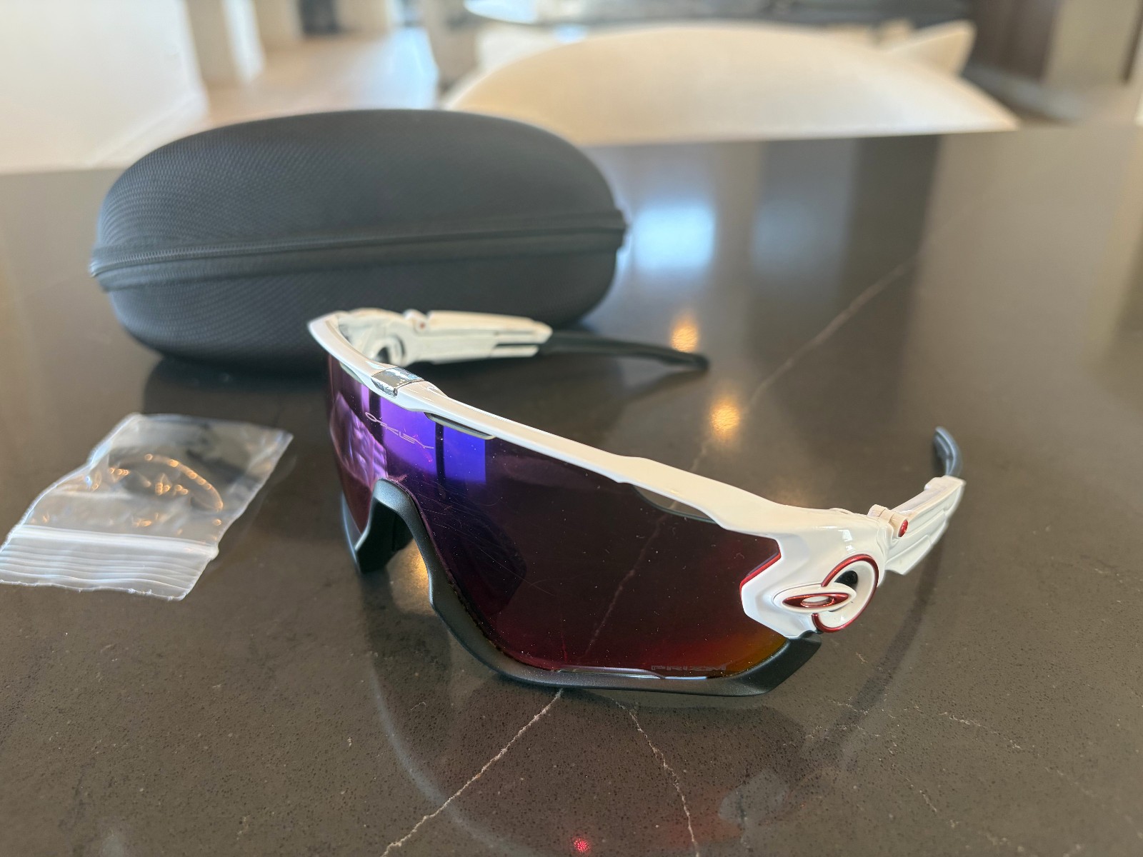 Oakley Jawbreaker Non-Polarized Men\'s Sunglasses - White/Prizm Road Oakley Jawbreaker Non-Polarized Men\'s Sunglasses - White/Prizm Road