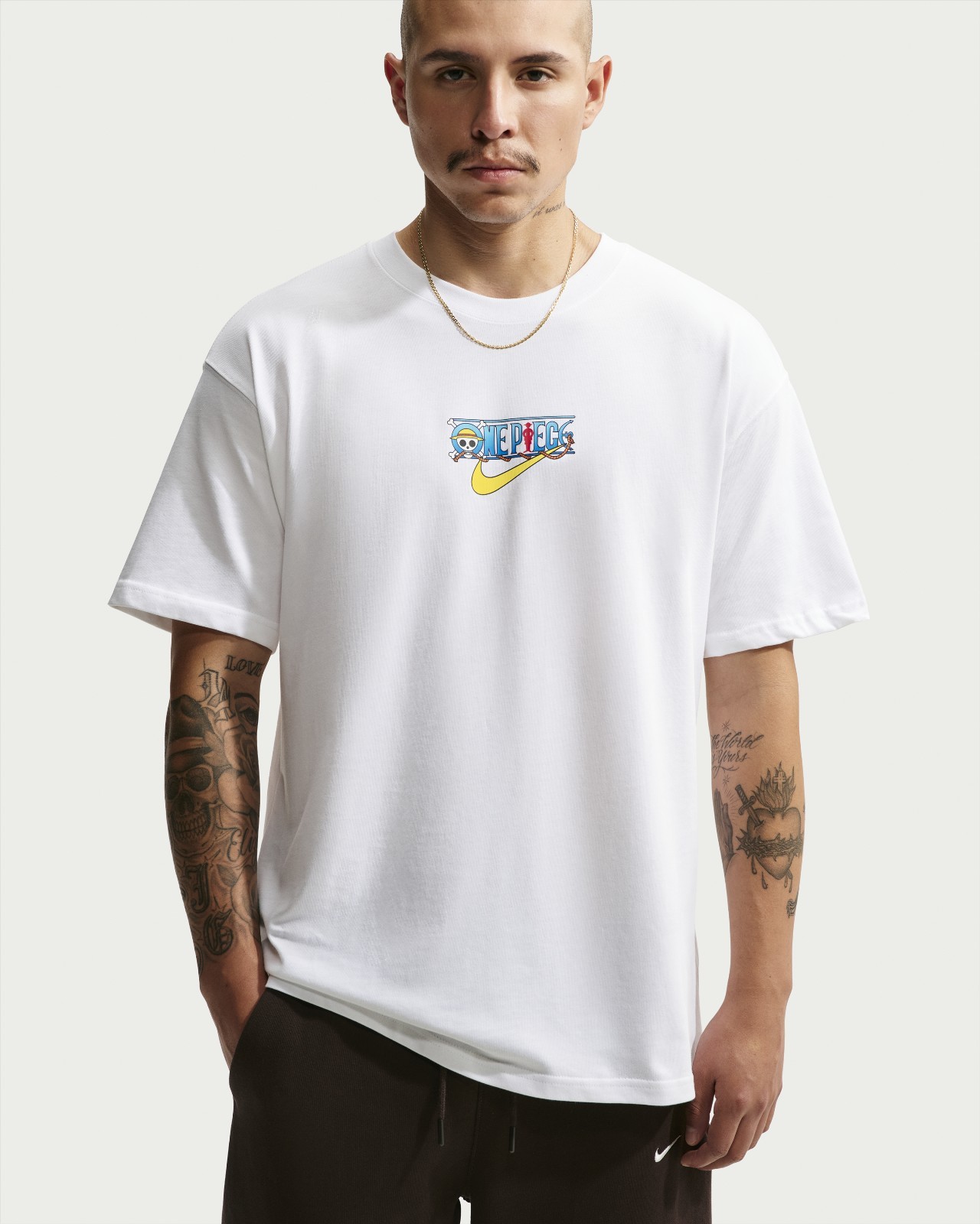 Nike x One Piece Men\'s White XL Regular Short Sleeve T-Shirt IX8507-100