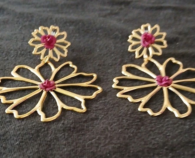 One Pair of Women's Bohemian Style Large Hollow Flower Splicing Earrings