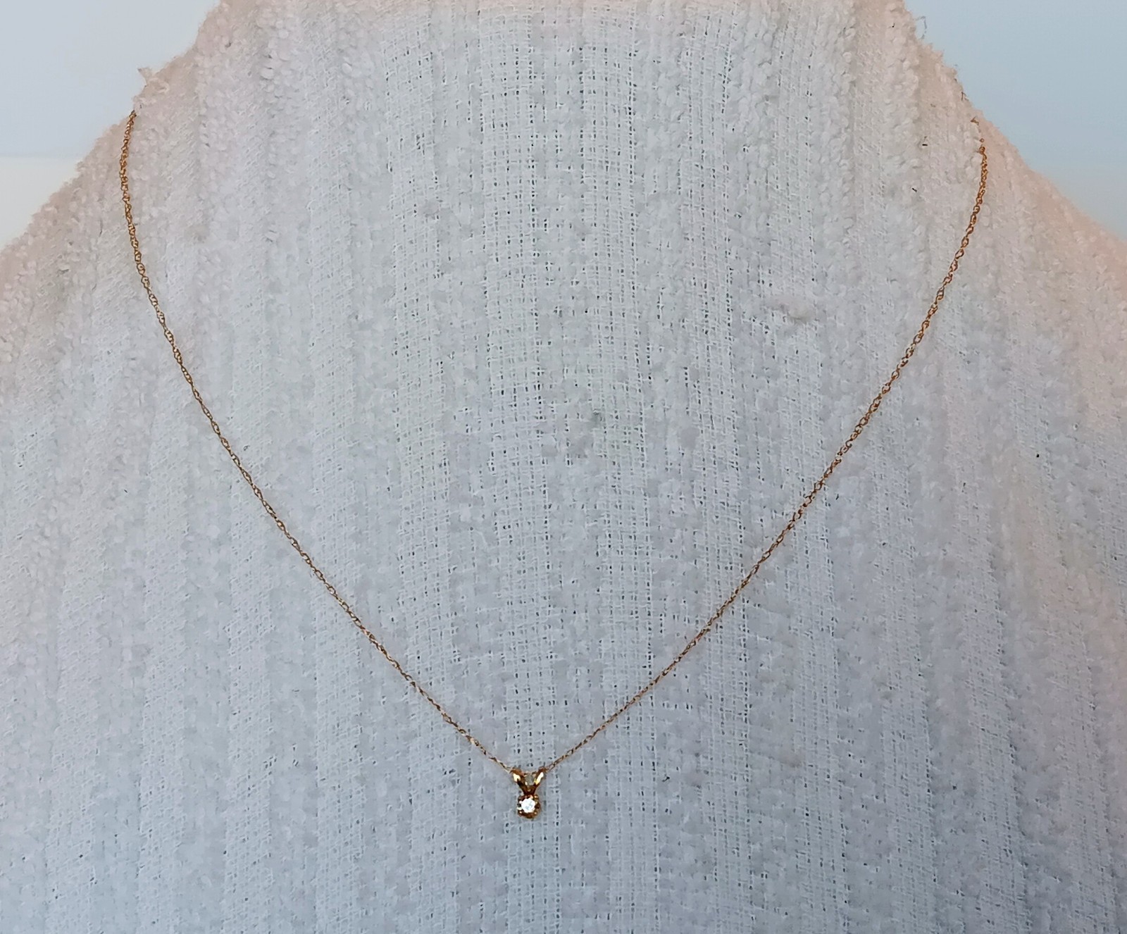 Vintage Deadstock Delicate Dainty 14K Gold .10 ct Diamond Necklace 18 in 