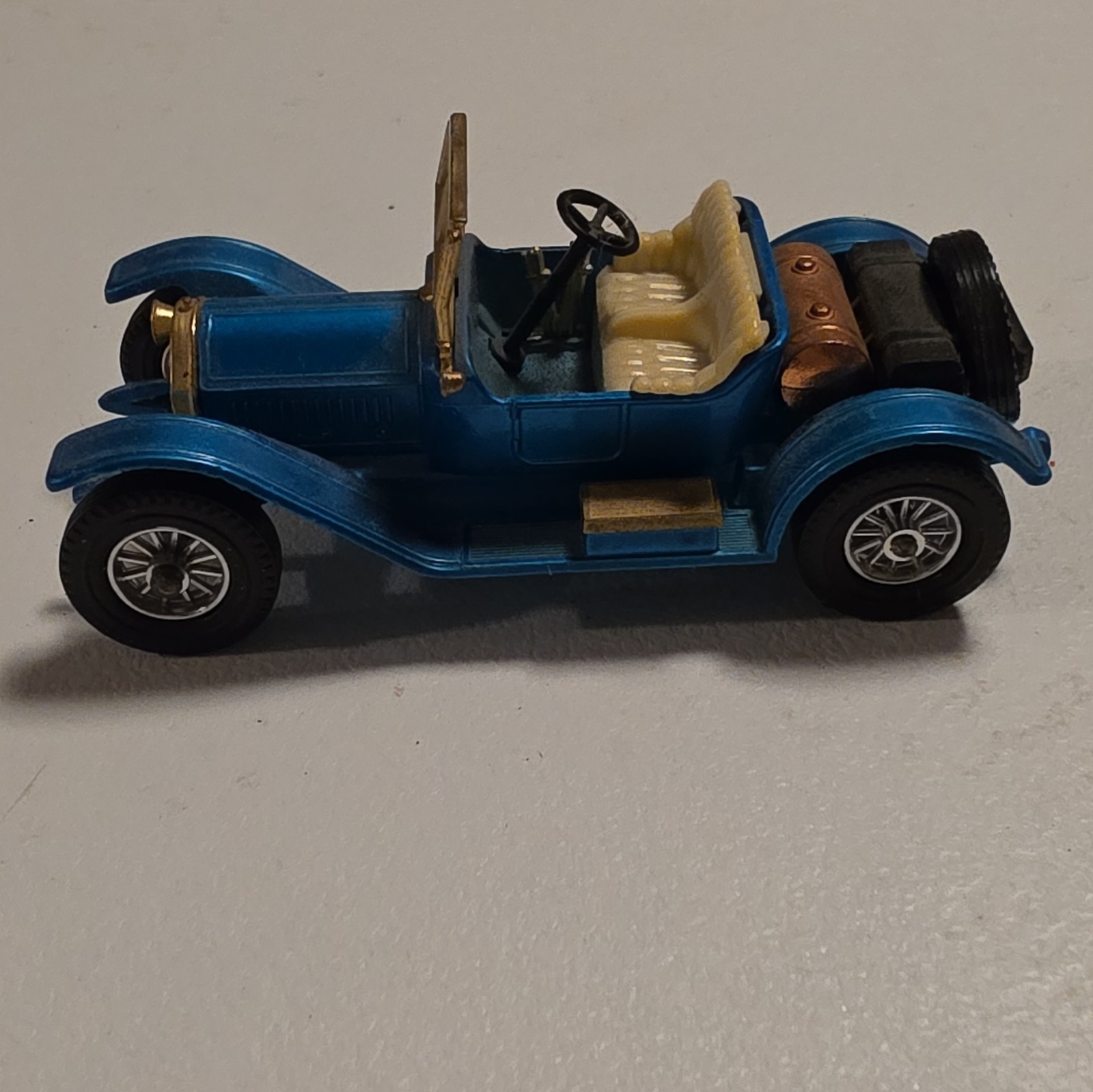 Models of Yesteryear 1914 Stutz Y-8 Diecast Car Blue Models of Yesteryear 1914 Stutz Y-8 Diecast Car Blue