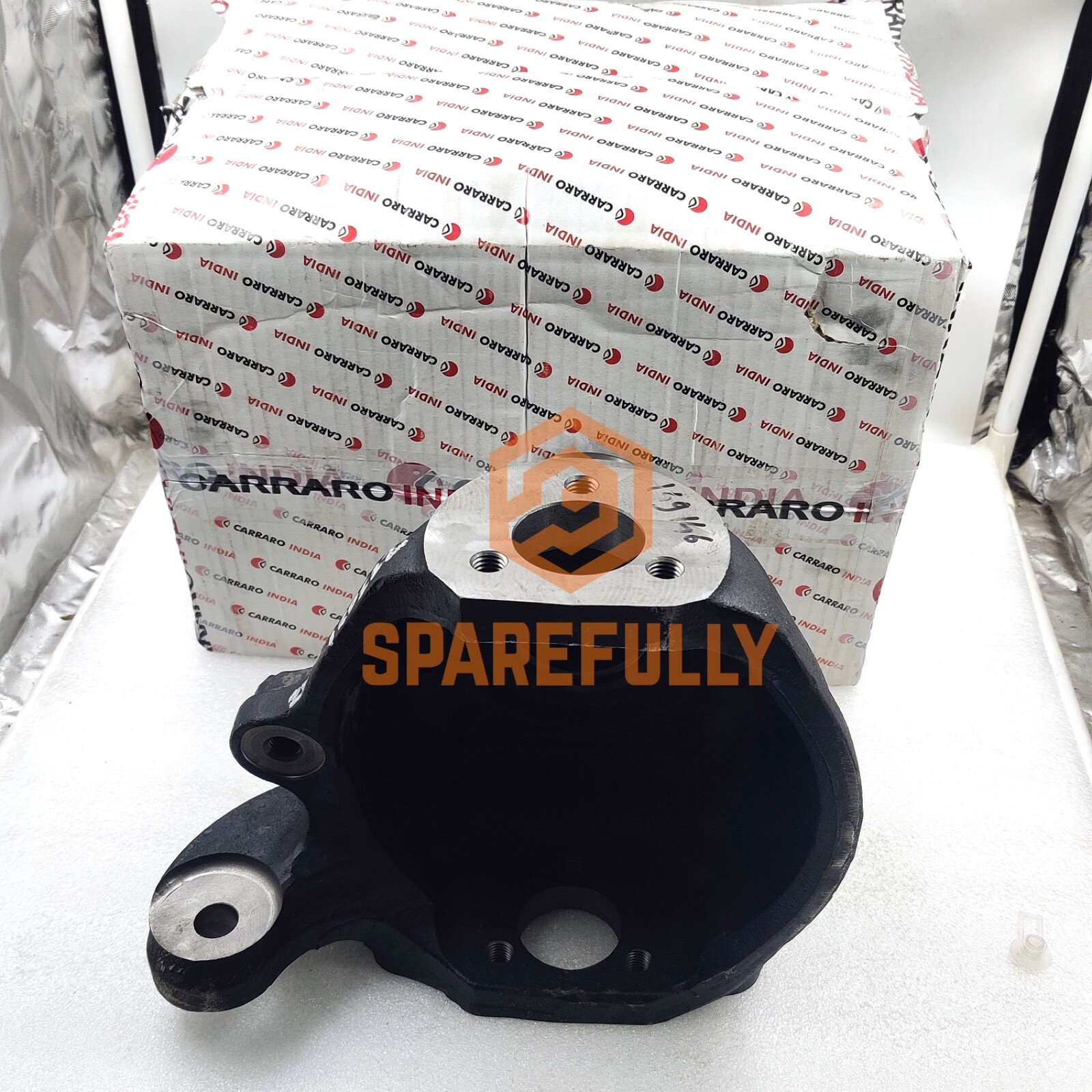 Carraro Genuine steering knuckle for Case 85827739
