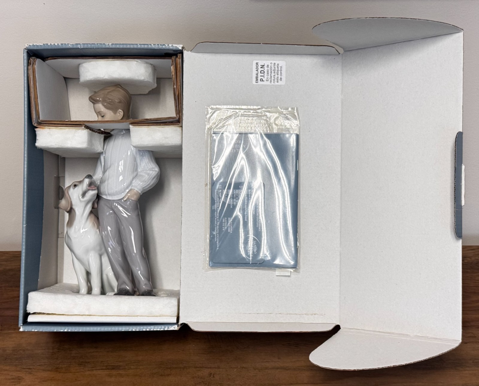 Lladro #6902 My Loyal Friend Porcelain Figurine w/ Original Box MINT Lladro #6902 My Loyal Friend Porcelain Figurine w/ Original Box MINT