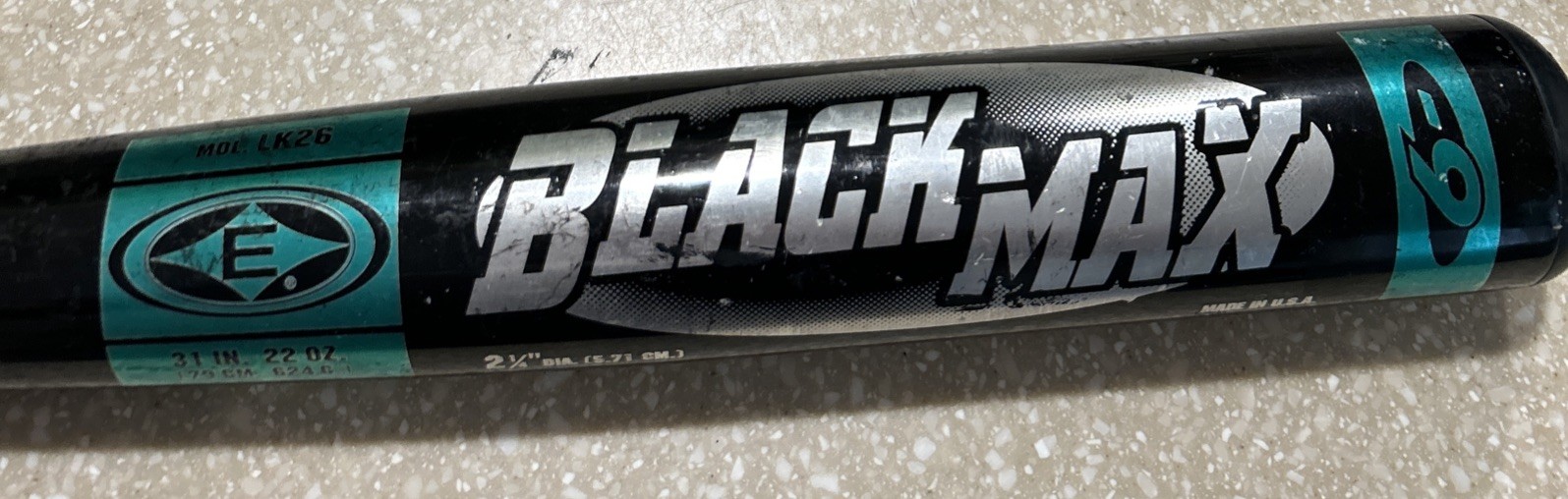 Easton Black Max 31/22 (-9) Baseball Bat LK26 2 1/4\
