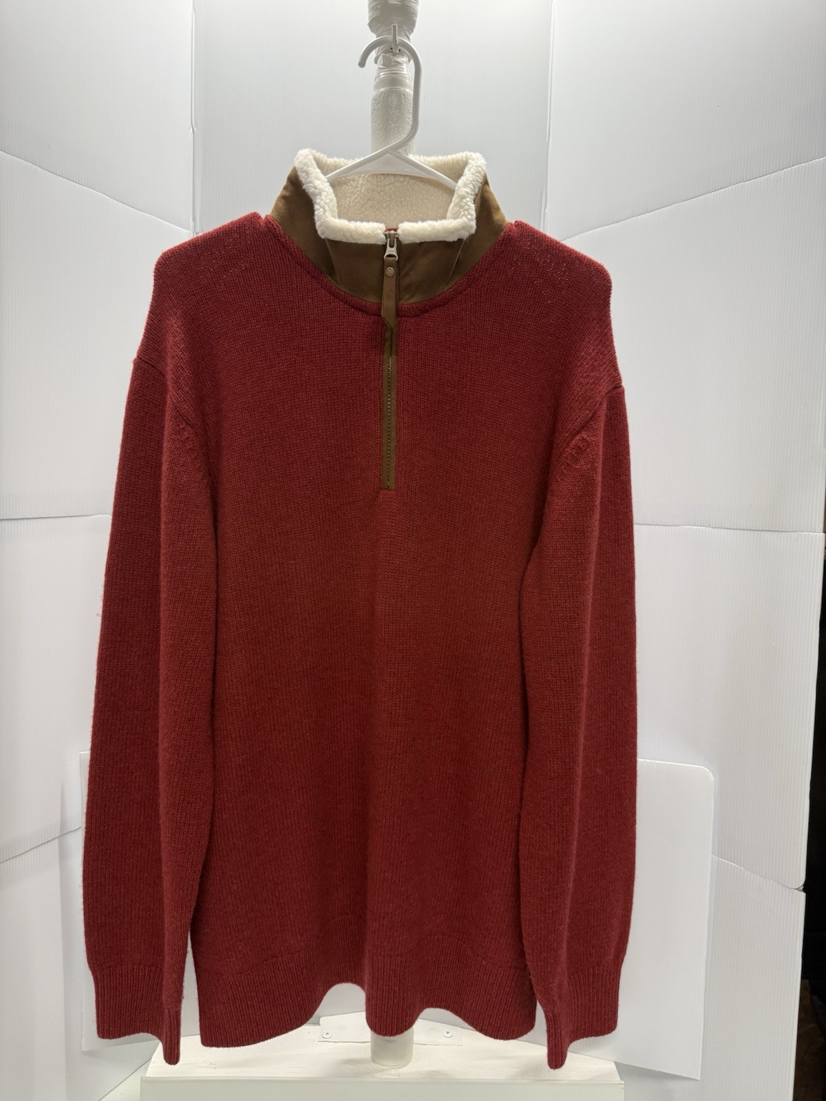 Orvis Men\'s L 1/4 Zip Dark Red Lambswool Sweater with Cream Sherpa-style lining Orvis Men\'s L 1/4 Zip Dark Red Lambswool Sweater with Cream Sherpa-style lining