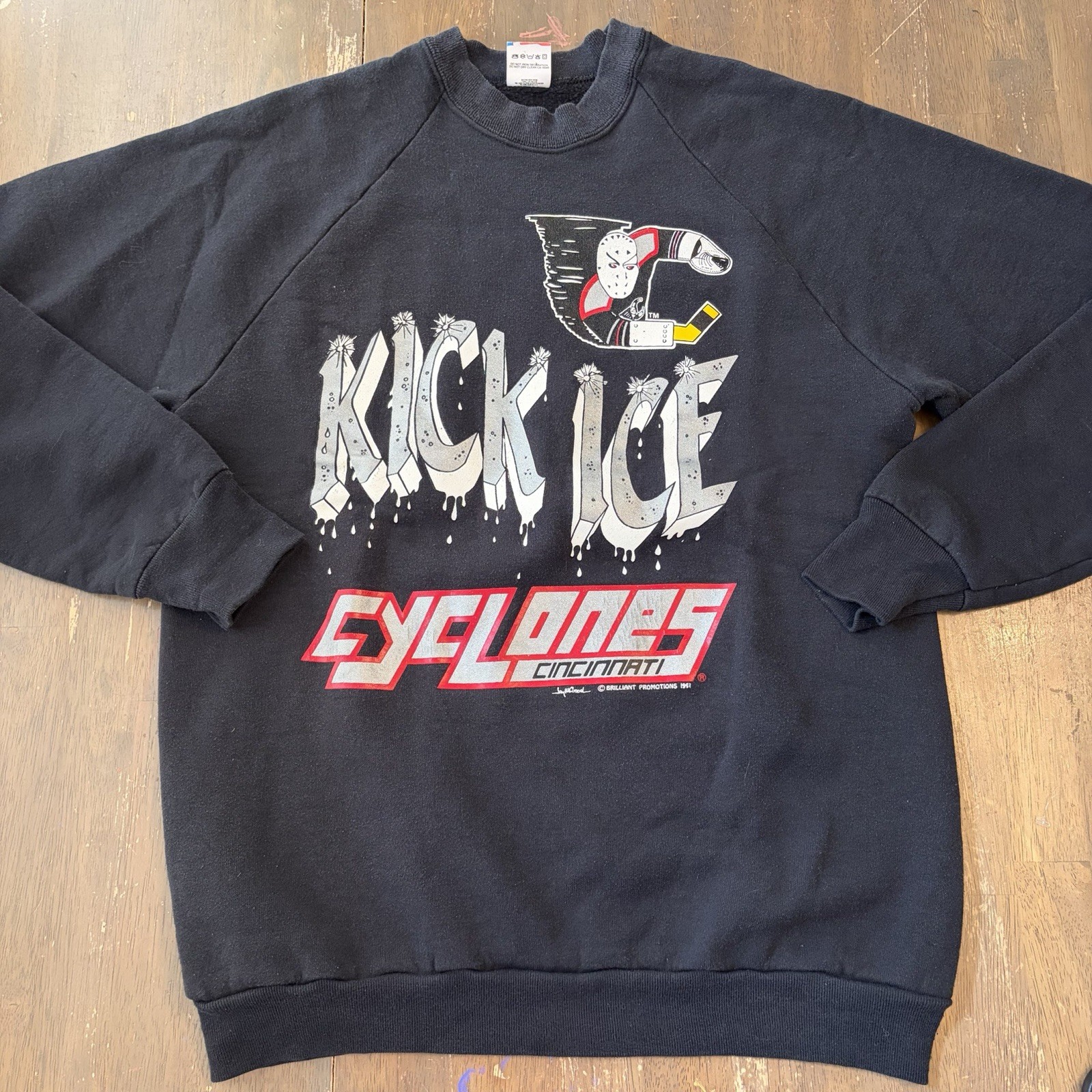 Cincinnati Cyclones 90s Hoodie Mens Large Black Hockey Sweatshirt Vintage Crew Cincinnati Cyclones 90s Hoodie Mens Large Black Hockey Sweatshirt Vintage Crew