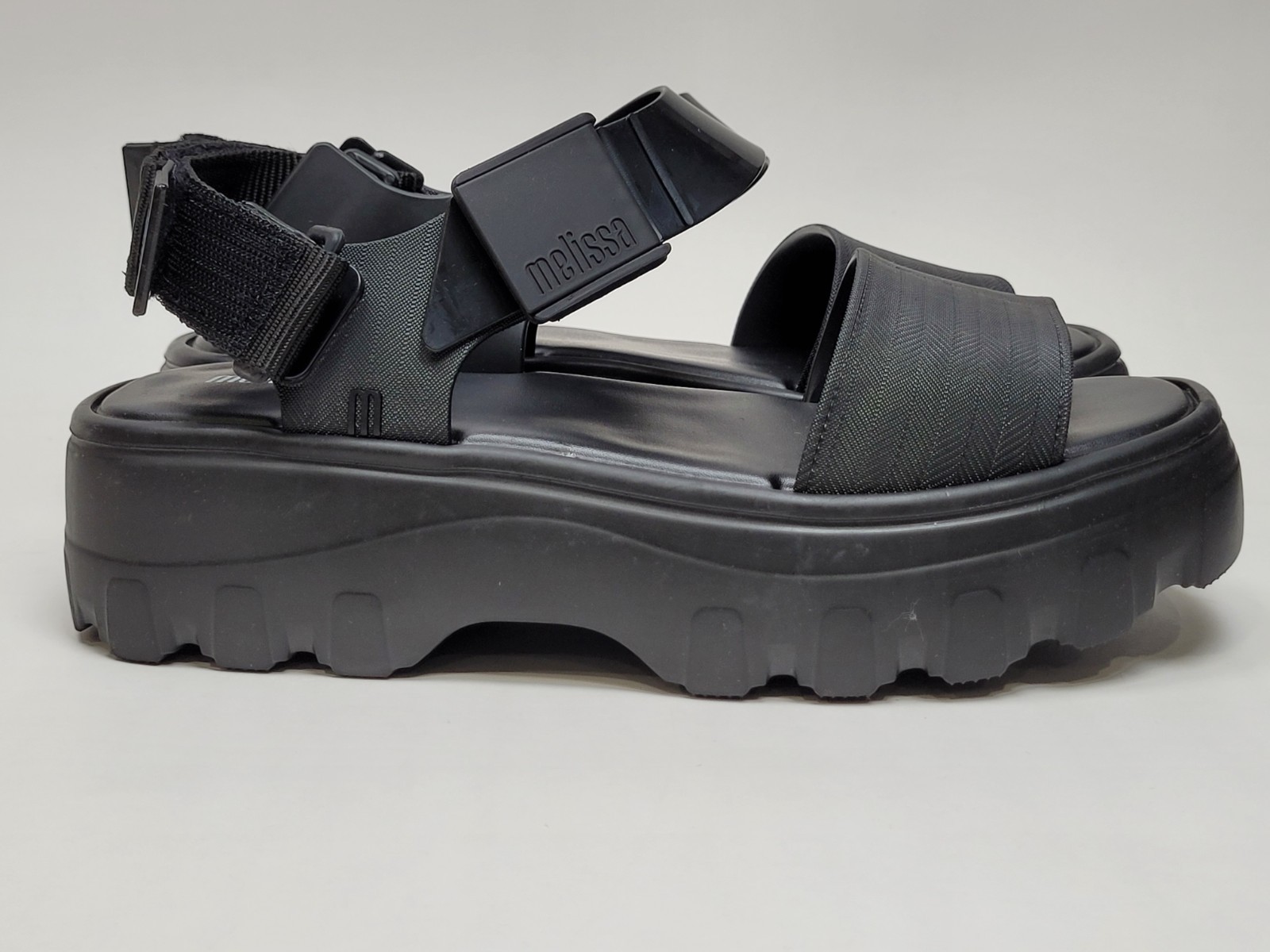 Brand New In Box Women’s Melissa Black Kick Off Platform Sandals Size 8 NEW