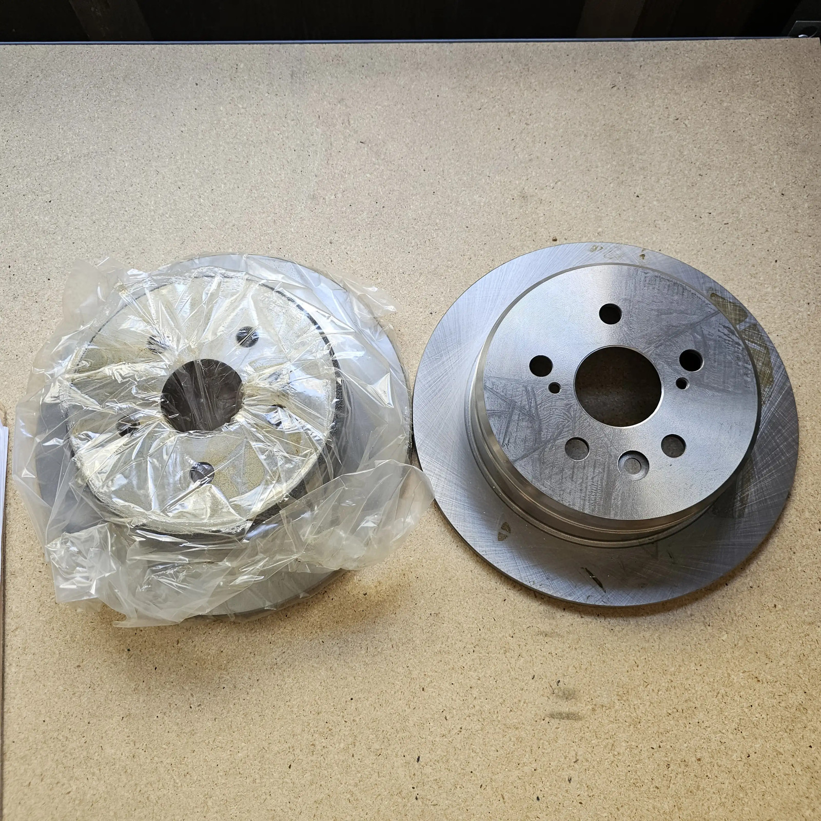 Pair (2) Brake Rotors Wearever YH141492 Pair (2) Brake Rotors Wearever YH141492
