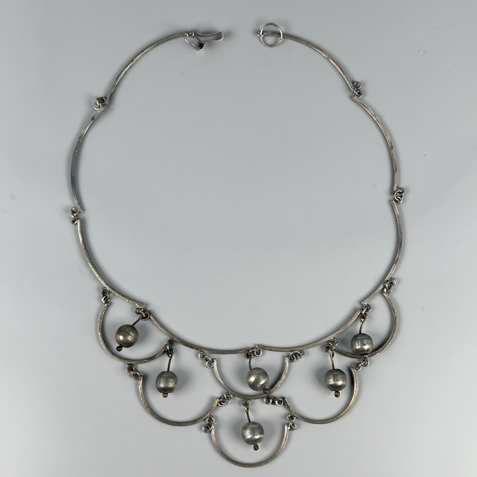 Vintage Taxco Mexico 925 Sterling Silver Scallop Ball Bib Necklace Signed EAG 3