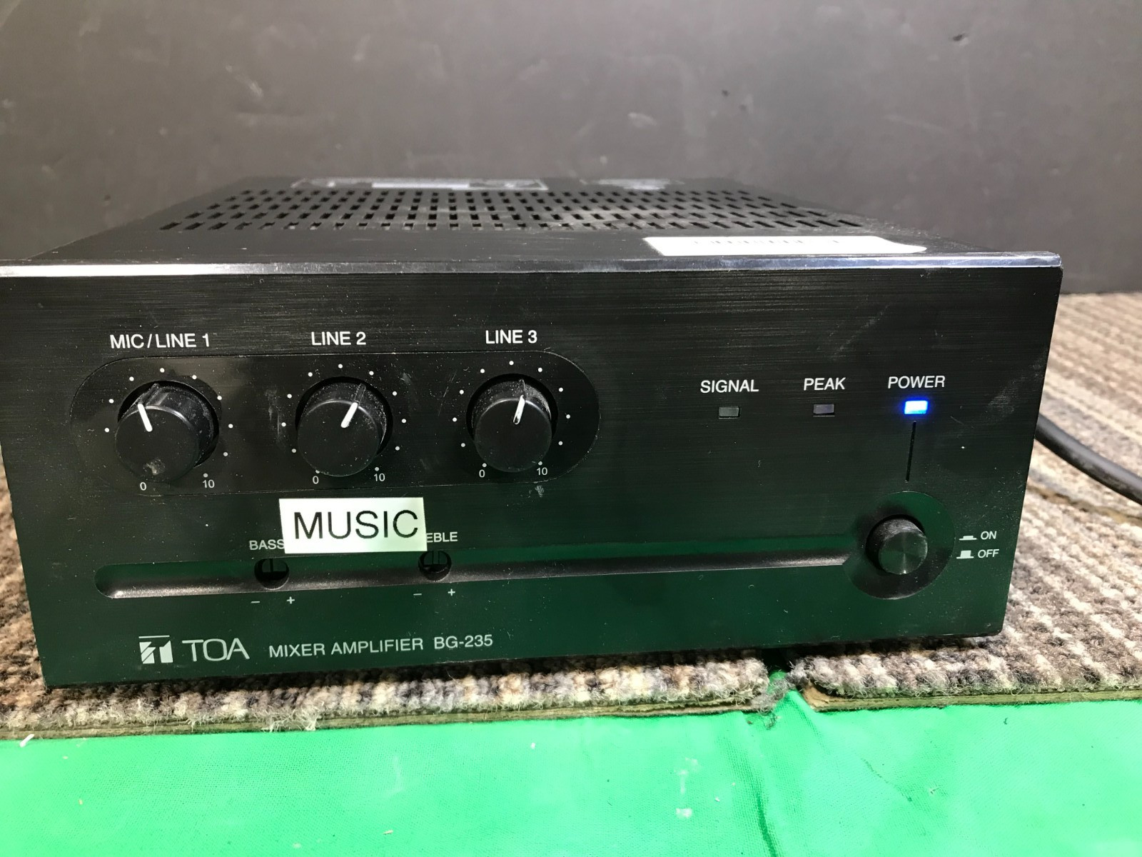 TOA BG-235 Mixer Amplifier**