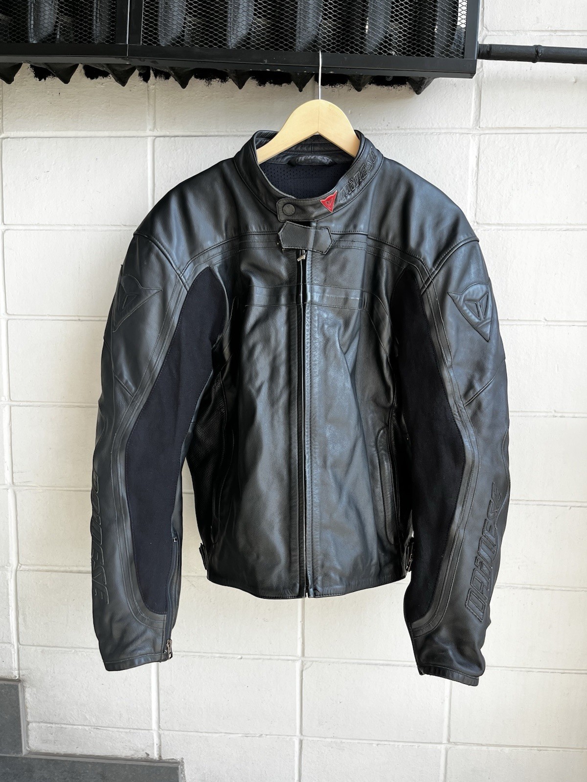 Dainese Black Racing Leather Jacket Size 54 