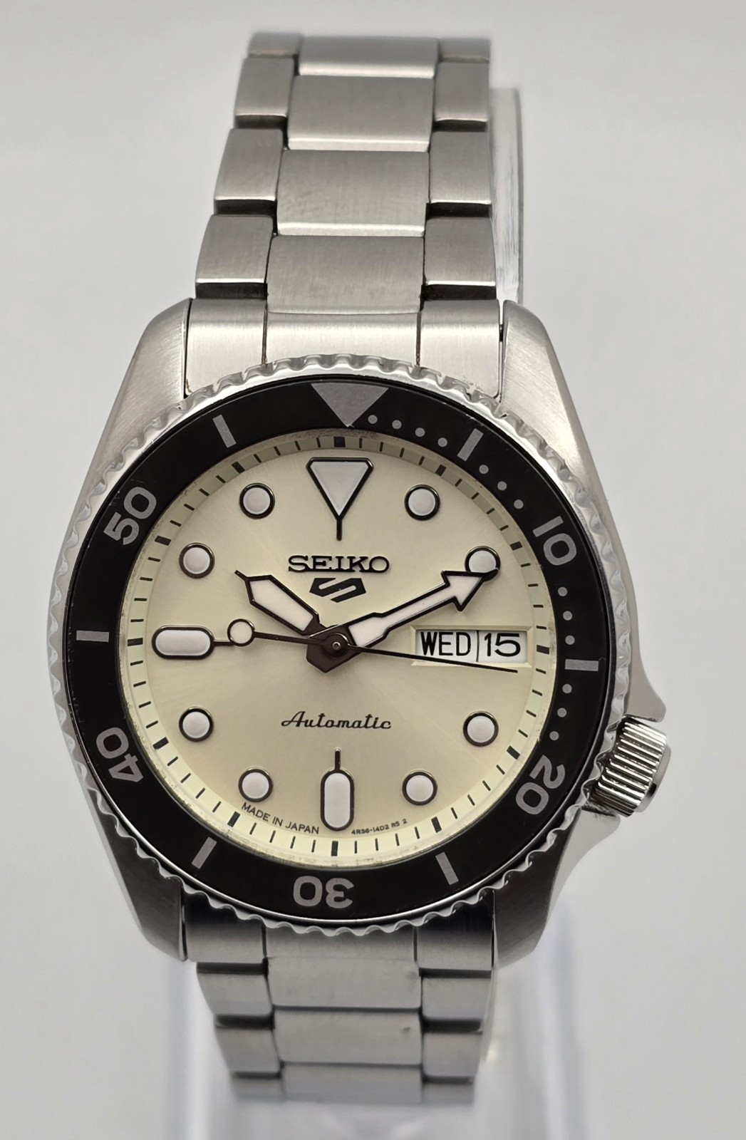 Seiko 5 Sports SBSA227 38mm Cream Dial Automatic JDM Box Card Excellent