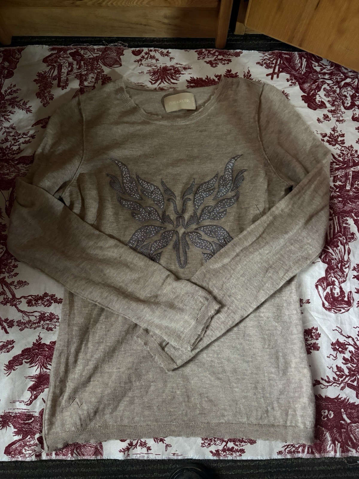 Zadig and Voltaire beige cashmere top, Stockholm aesthetic, indie sleaze Zadig and Voltaire beige cashmere top, Stockholm aesthetic, indie sleaze