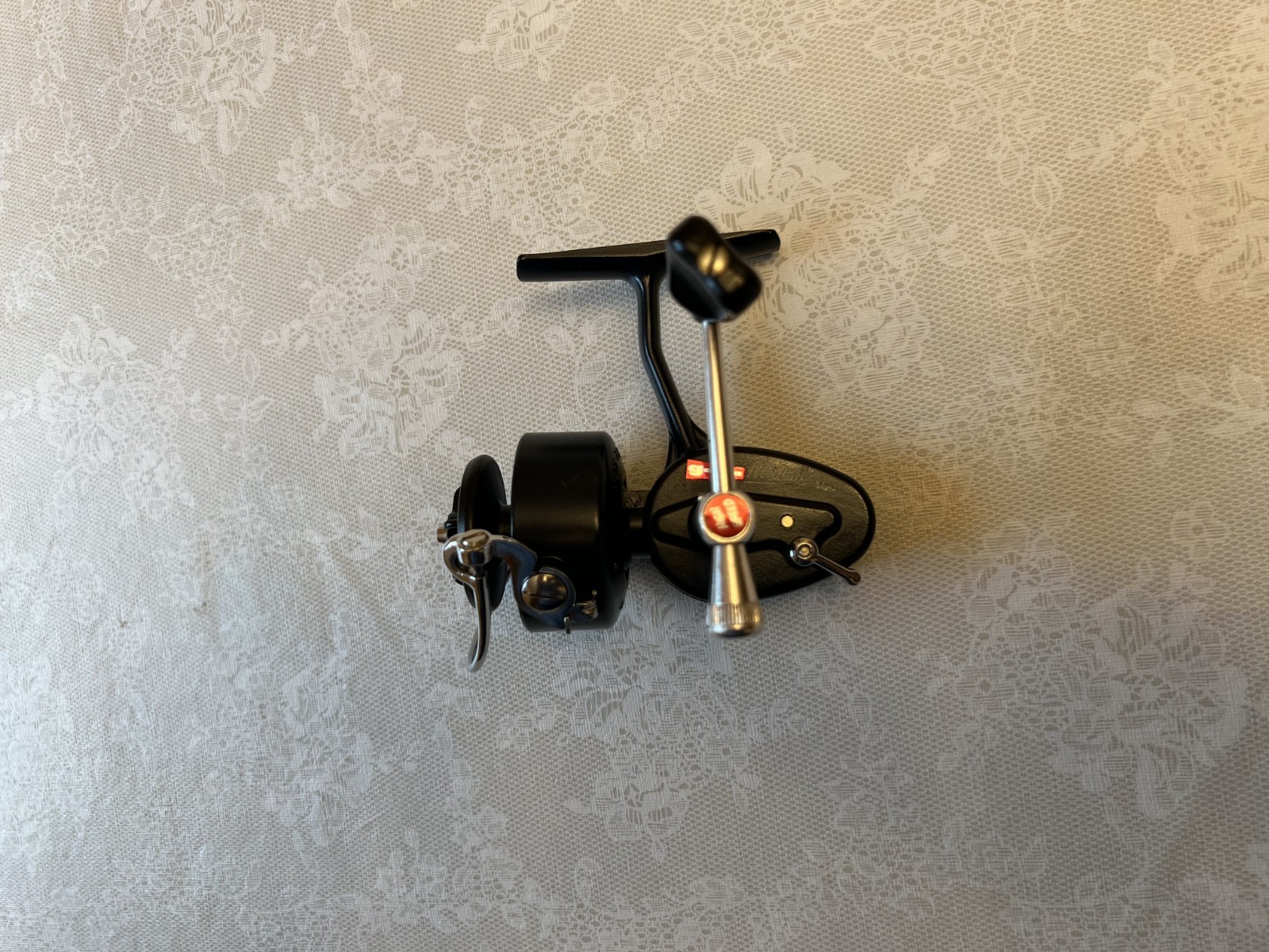 Vintage Mitchell 408 in MINT CONDITION with Spare Spool
