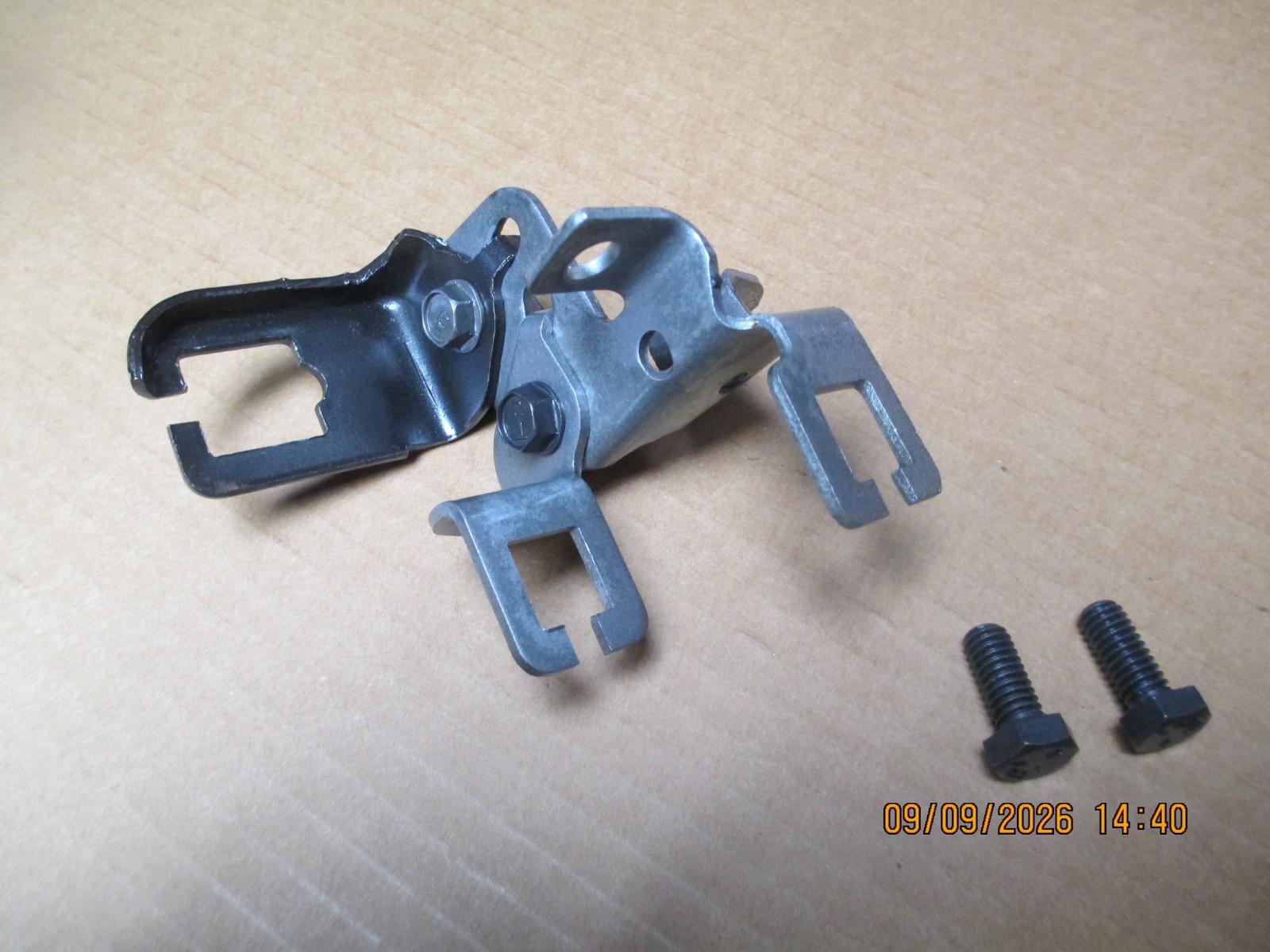 1975-1979 USED GM OEM. Pontiac 1978 400 Firebird Throttle Cable mount bracket