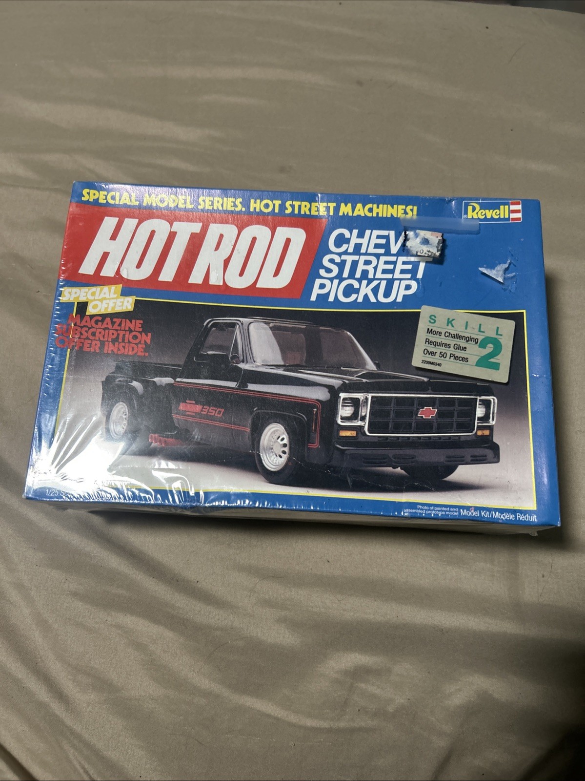 Revell Hot Rod Chevy Street Pickup 1/25 Scale Model Kit 7135 OPEN BOX Revell Hot Rod Chevy Street Pickup 1/25 Scale Model Kit 7135 OPEN BOX