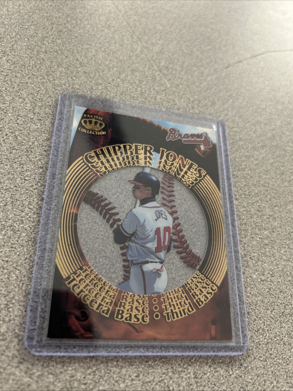 1997 Pacific Crown Collection Prism CHIPPER JONES Gate Attractions #GA-18 1997 Pacific Crown Collection Prism CHIPPER JONES Gate Attractions #GA-18