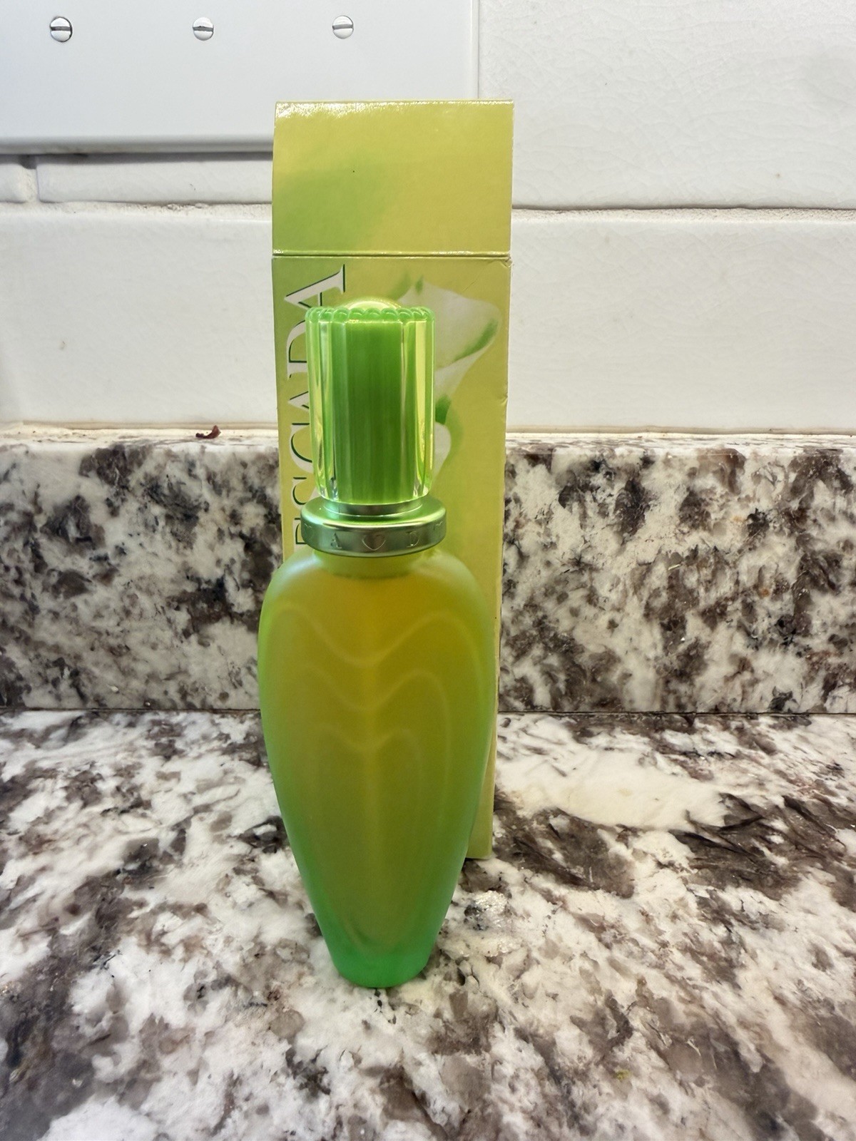 Vintage Escada Lily Chic Eau de Toilette Spray 1.7oz New Vintage Escada Lily Chic Eau de Toilette Spray 1.7oz New